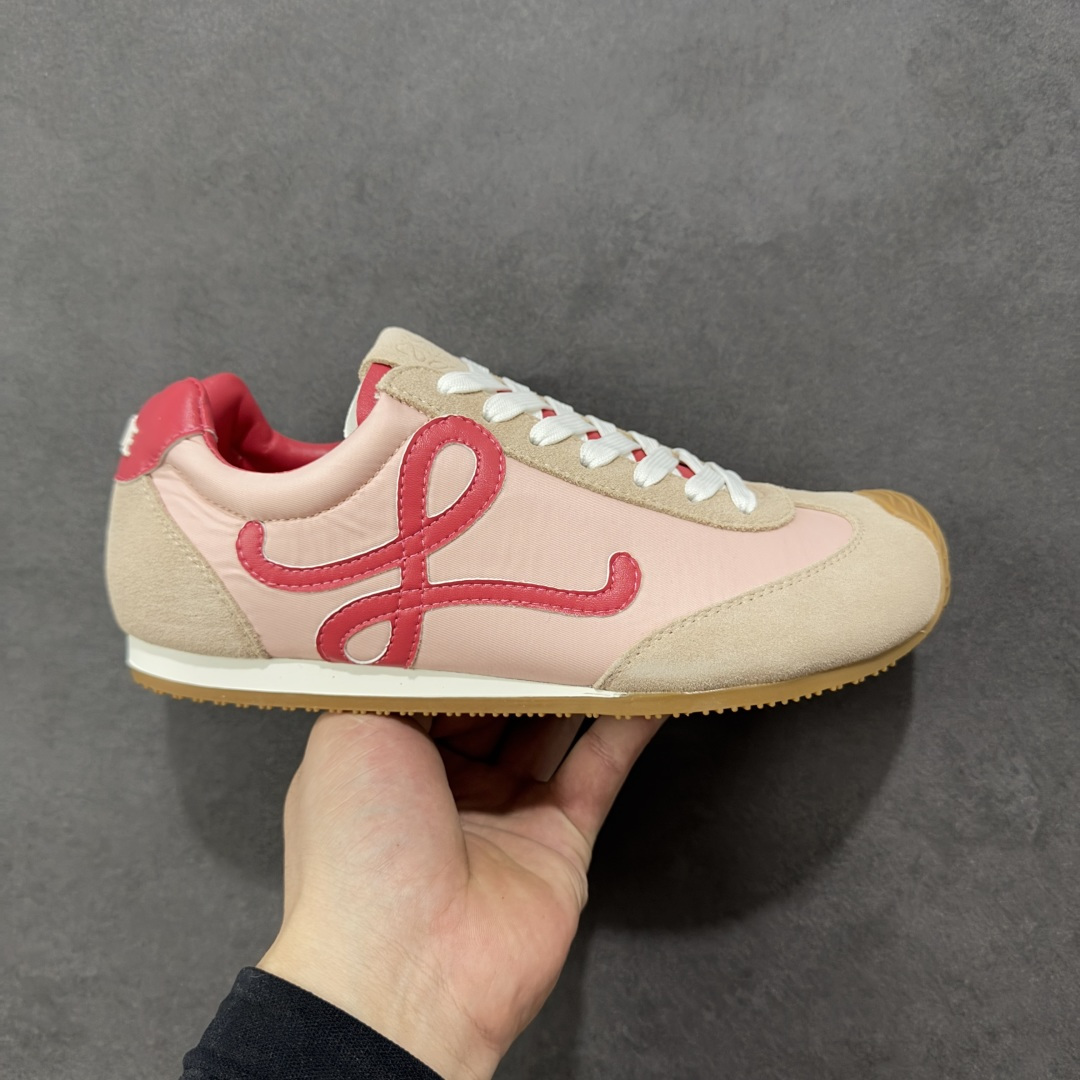 【公司级礼盒版】罗意威LOEWE 2025 Ballet Runner2.0 新款芭蕾舞鞋 双层精美礼盒包装 细节完美 裁边清洁度超高 无毛边 版型和材质均1比1复刻 内里头层皮料 价格合理不杀猪 中端版本品质💪🏻 尺码 35-40-选品中心