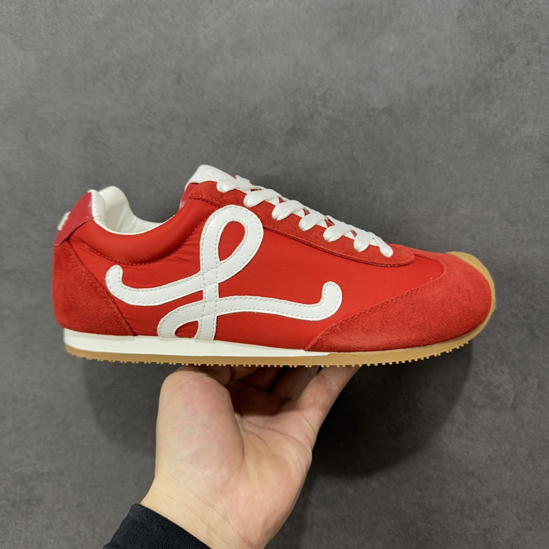 【公司级礼盒版】罗意威LOEWE 2025 Ballet Runner2.0 新款芭蕾舞鞋 双层精美礼盒包装 细节完美 裁边清洁度超高 无毛边 版型和材质均1比1复刻 内里头层皮料 价格合理不杀猪 中端版本品质💪🏻 尺码 35-40-选品中心