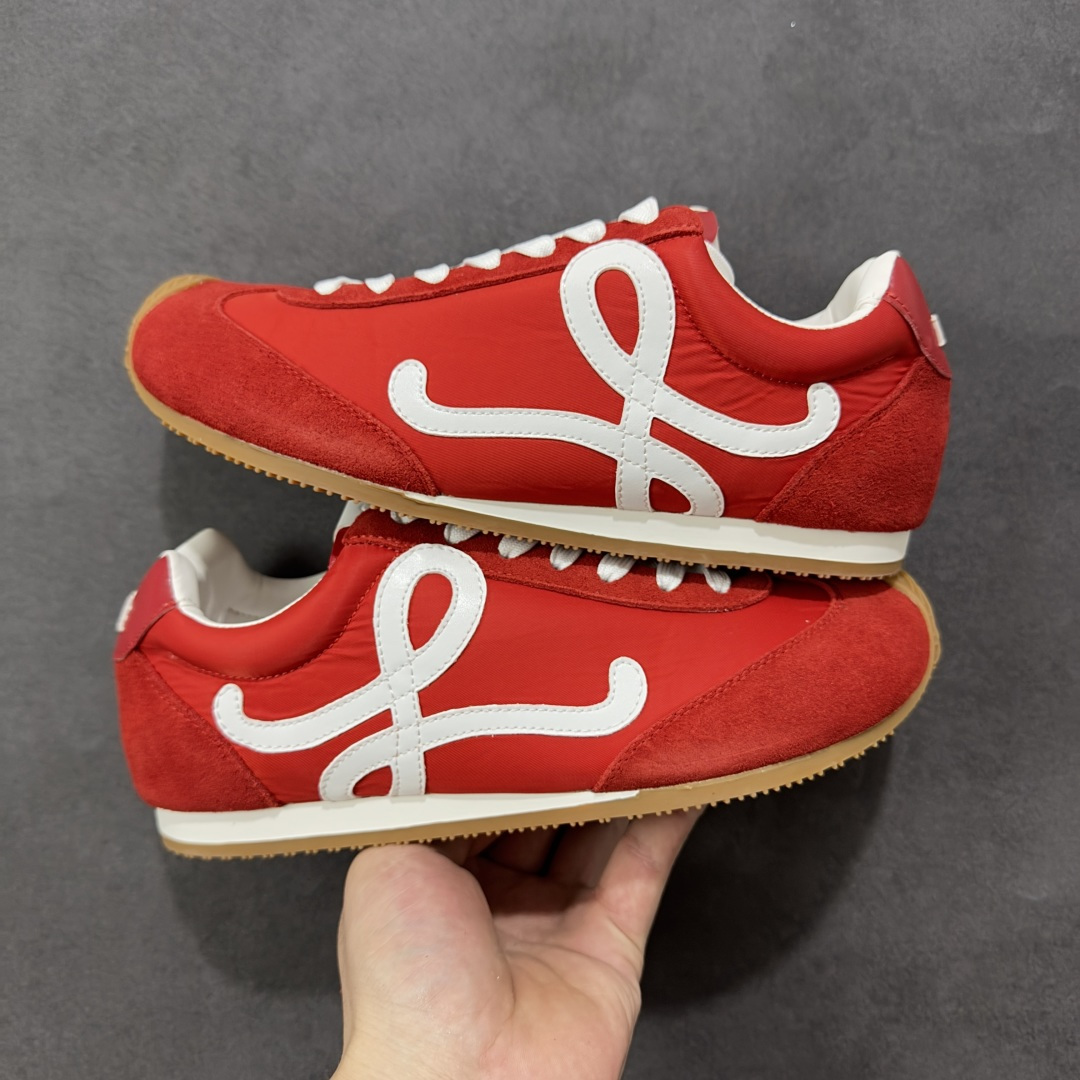 图片[4]-【公司级礼盒版】罗意威LOEWE 2025 Ballet Runner2.0 新款芭蕾舞鞋 双层精美礼盒包装 细节完美 裁边清洁度超高 无毛边 版型和材质均1比1复刻 内里头层皮料 价格合理不杀猪 中端版本品质💪🏻 尺码 35-40-选品中心