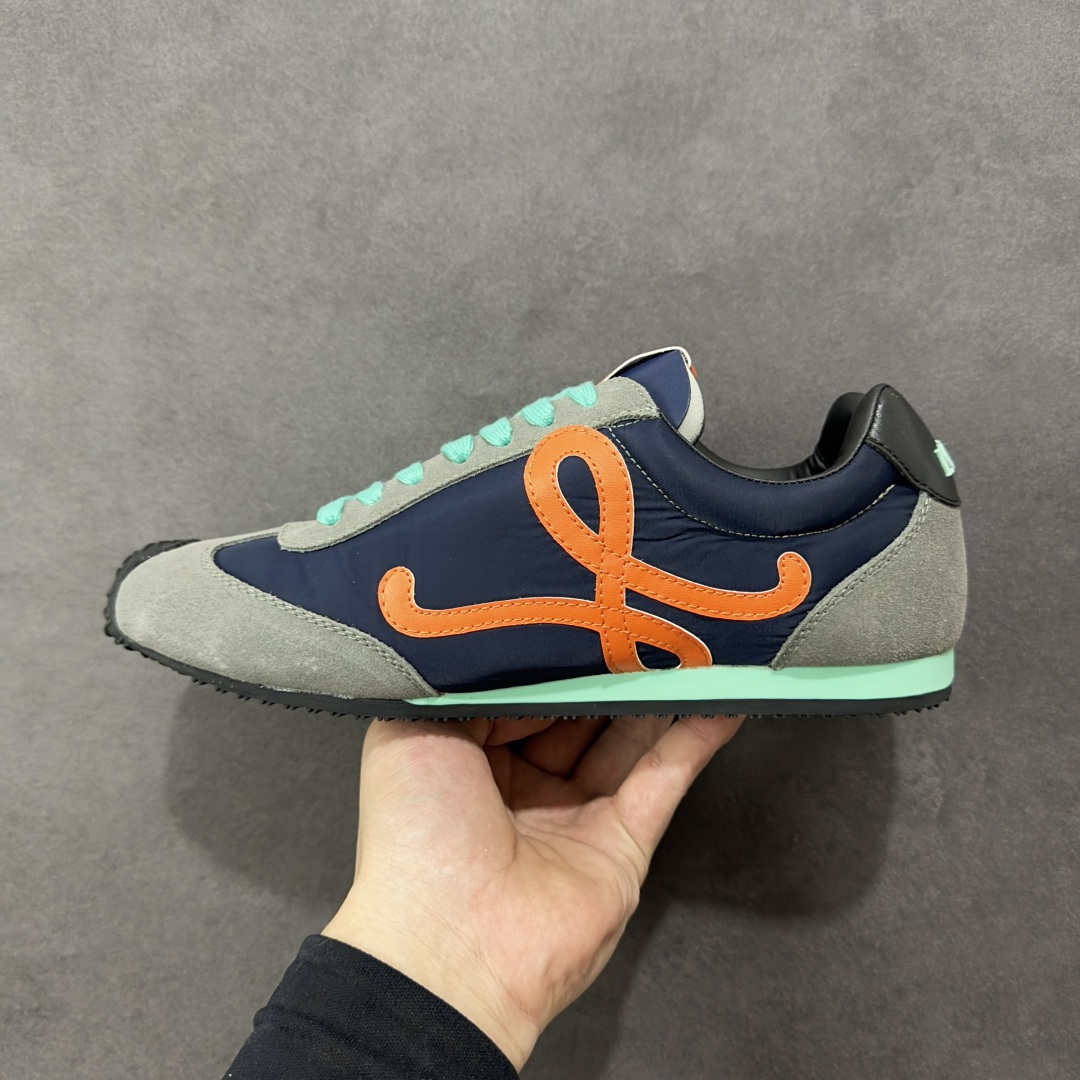 图片[2]-【公司级礼盒版】罗意威LOEWE 2025 Ballet Runner2.0 新款芭蕾舞鞋 双层精美礼盒包装 细节完美 裁边清洁度超高 无毛边 版型和材质均1比1复刻 内里头层皮料 价格合理不杀猪 中端版本品质💪🏻 尺码 35-45-选品中心