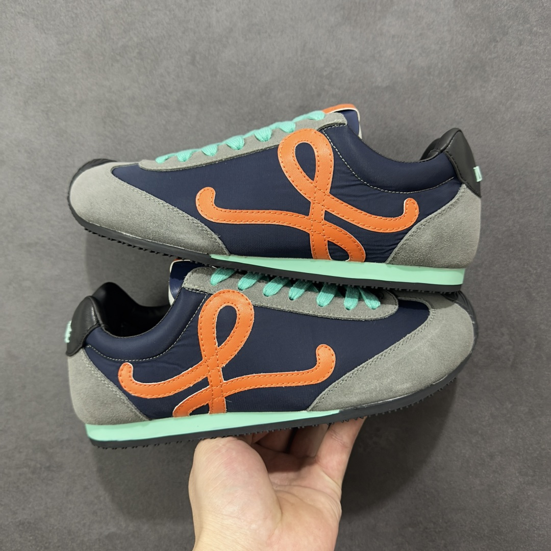 图片[2]-【公司级礼盒版】罗意威LOEWE 2025 Ballet Runner2.0 新款芭蕾舞鞋 双层精美礼盒包装 细节完美 裁边清洁度超高 无毛边 版型和材质均1比1复刻 内里头层皮料 价格合理不杀猪 中端版本品质💪🏻 尺码 35-40-选品中心