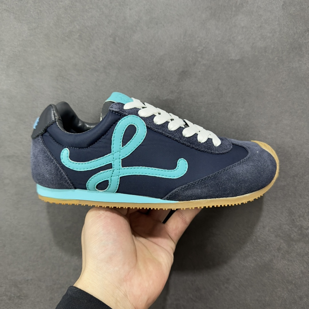 【公司级礼盒版】罗意威LOEWE 2025 Ballet Runner2.0 新款芭蕾舞鞋 双层精美礼盒包装 细节完美 裁边清洁度超高 无毛边 版型和材质均1比1复刻 内里头层皮料 价格合理不杀猪 中端版本品质💪🏻 尺码 35-40-选品中心