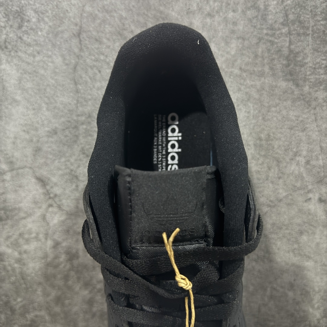 图片[8]-【纯原版】AD Forum 84 Low OG 低帮百搭潮流休闲运动板鞋 ID0990 全套原纸板楦头开发 市场最新版 头层皮料加持 以复古篮球鞋的外形为基础 采用皮革拼接 简约百搭 更加贴合舒适 中底内侧网格造型起到点睛之笔 外底橡胶 更显复古 尺码：36 36.5 37.5 38 38.5 39 40 40.5 41 42 42.5 43 44 44.5 45-选品中心