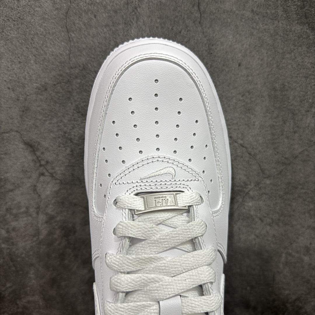 图片[5]-【GX2.0版本】Supreme x NK Air Force 1 Low \’07 空军一号低帮经典板鞋 联名白红 CU9225-100 经典老鞋 完美复刻 不规则波浪大底咬花 全鞋电脑针车 工整有序 视觉效果满分 原厂拉帮手法 标准四线 密度针距针孔大小控制到位 原装反口里网布海绵 正确卡色网眼大小 新版鞋撑改用纸团代替 原厂港宝加持完美还原灵魂版型 原盒原配从里到外百分百还原 原厂全头层原厂皮料 原标原盒 内置Sole气垫 中底白色背胶 中底划线 已经无限的接近公司 原厂楦头 原厂刺绣 后跟弧度修正 独家私模最大开发到48.5 尺码：35.5 36 37.5 38 38.5 39 40 40.5 41 42 42.5 43 44 44.5 45 46 47.5 48.5-选品中心