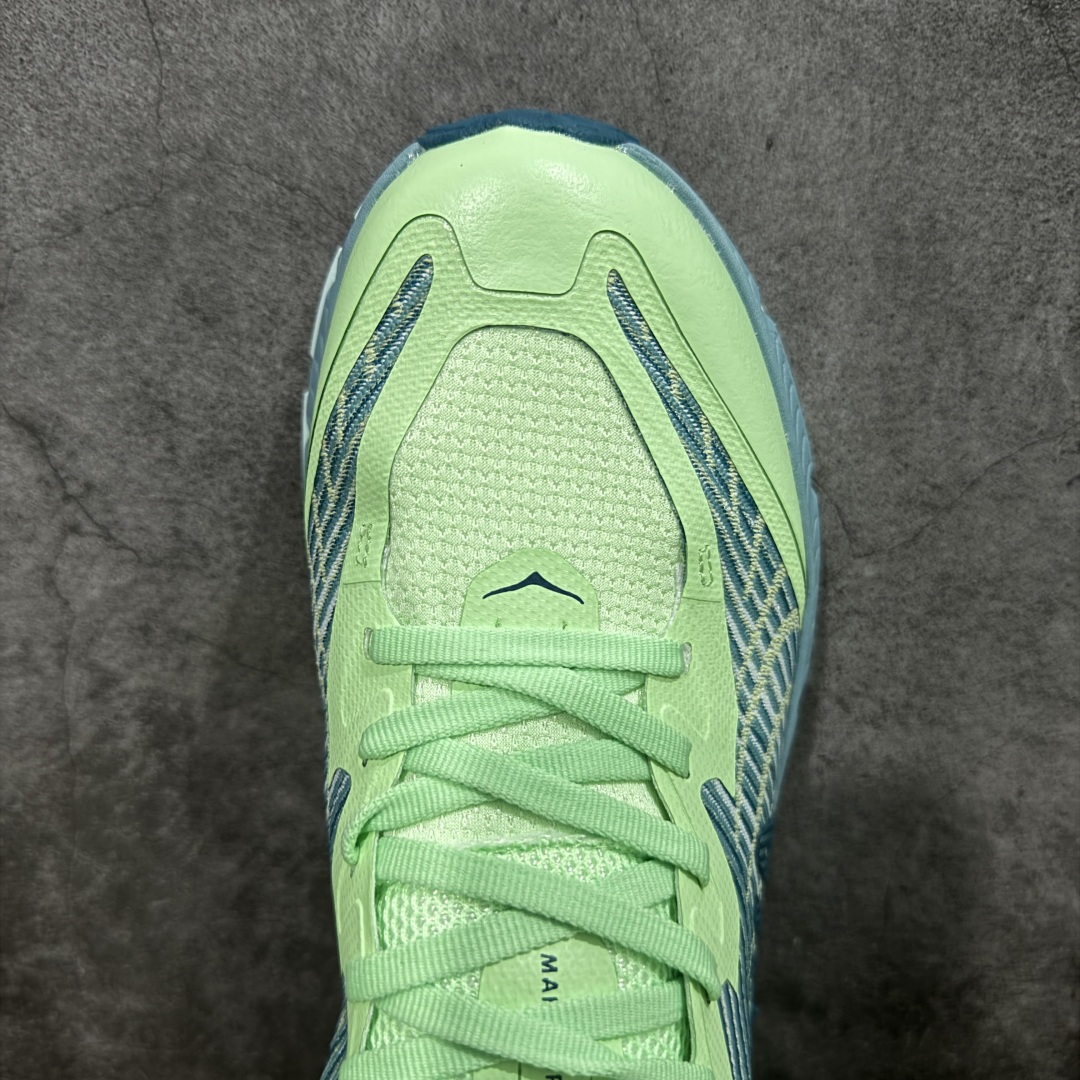 图片[5]-【正确组合底版本】HOKA ONE ONE Mafate Speed 4 飞速玛法特4代系列低帮轻量户外越野休闲运动慢跑鞋 HOKA ONE ONE是来自美国的跑步鞋知名品牌，创立于2009年，始终致力于为所有跑者提供更新、更好的跑步装备。相比常规跑鞋，HOKA ONE ONE特别研发使用性能独特的几何形跑鞋中底，此种鞋底更厚、更高、回弹性也更好，除了卓越的缓冲性能，它还能为各种阶段的跑者带来更具动感、更加稳定的跑步体验。HOKAONE ONE从设计之初就清楚意识到，要保证跑者步幅的均匀一致，双脚自然而然的运动至关重要。尺码：36 36.5 37.5 38 39 40 40.5 41 42 42.5 43 44 45 46-选品中心