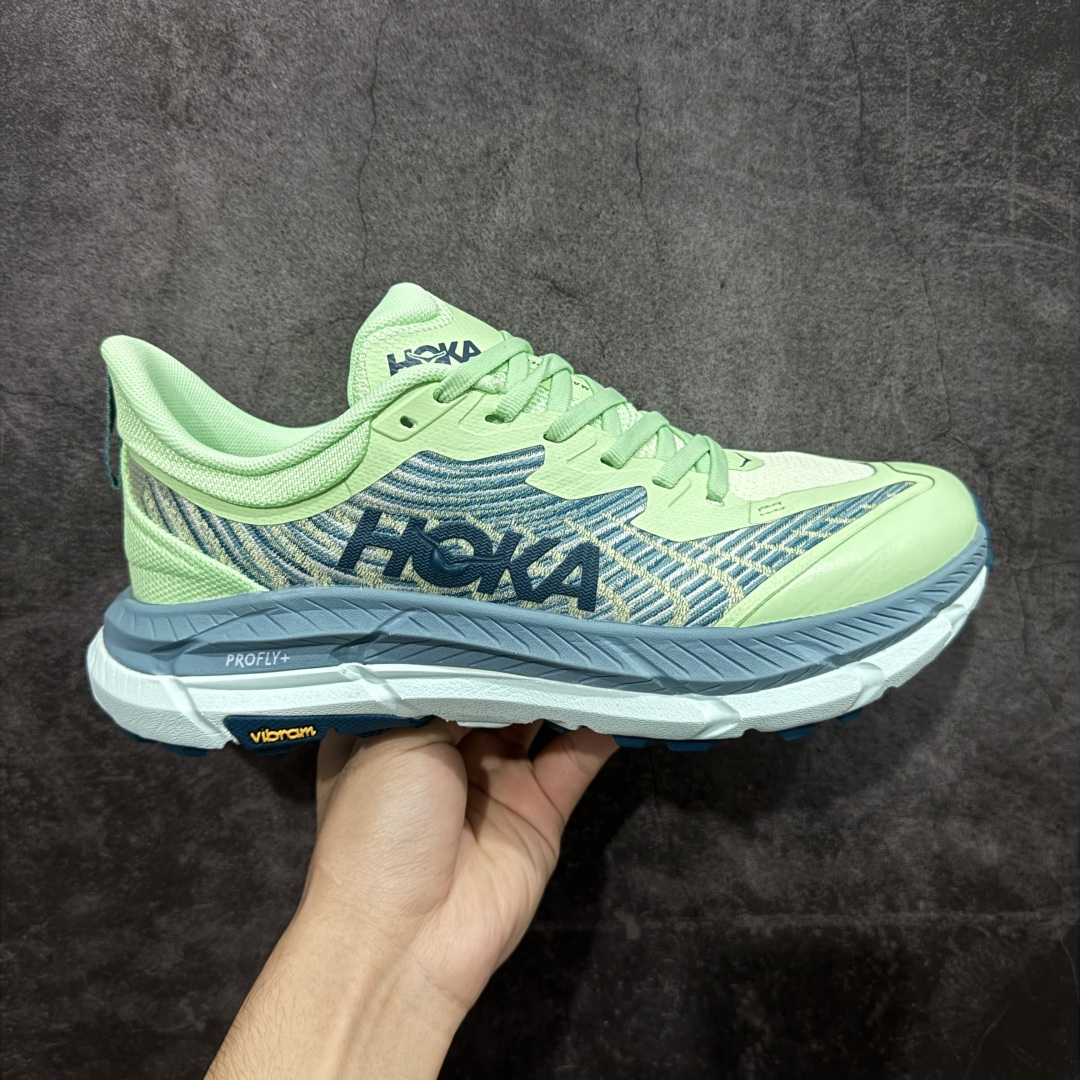 【正确组合底版本】HOKA ONE ONE Mafate Speed 4 飞速玛法特4代系列低帮轻量户外越野休闲运动慢跑鞋 HOKA ONE ONE是来自美国的跑步鞋知名品牌，创立于2009年，始终致力于为所有跑者提供更新、更好的跑步装备。相比常规跑鞋，HOKA ONE ONE特别研发使用性能独特的几何形跑鞋中底，此种鞋底更厚、更高、回弹性也更好，除了卓越的缓冲性能，它还能为各种阶段的跑者带来更具动感、更加稳定的跑步体验。HOKAONE ONE从设计之初就清楚意识到，要保证跑者步幅的均匀一致，双脚自然而然的运动至关重要。尺码：36 36.5 37.5 38 39 40 40.5 41 42 42.5 43 44 45 46-选品中心
