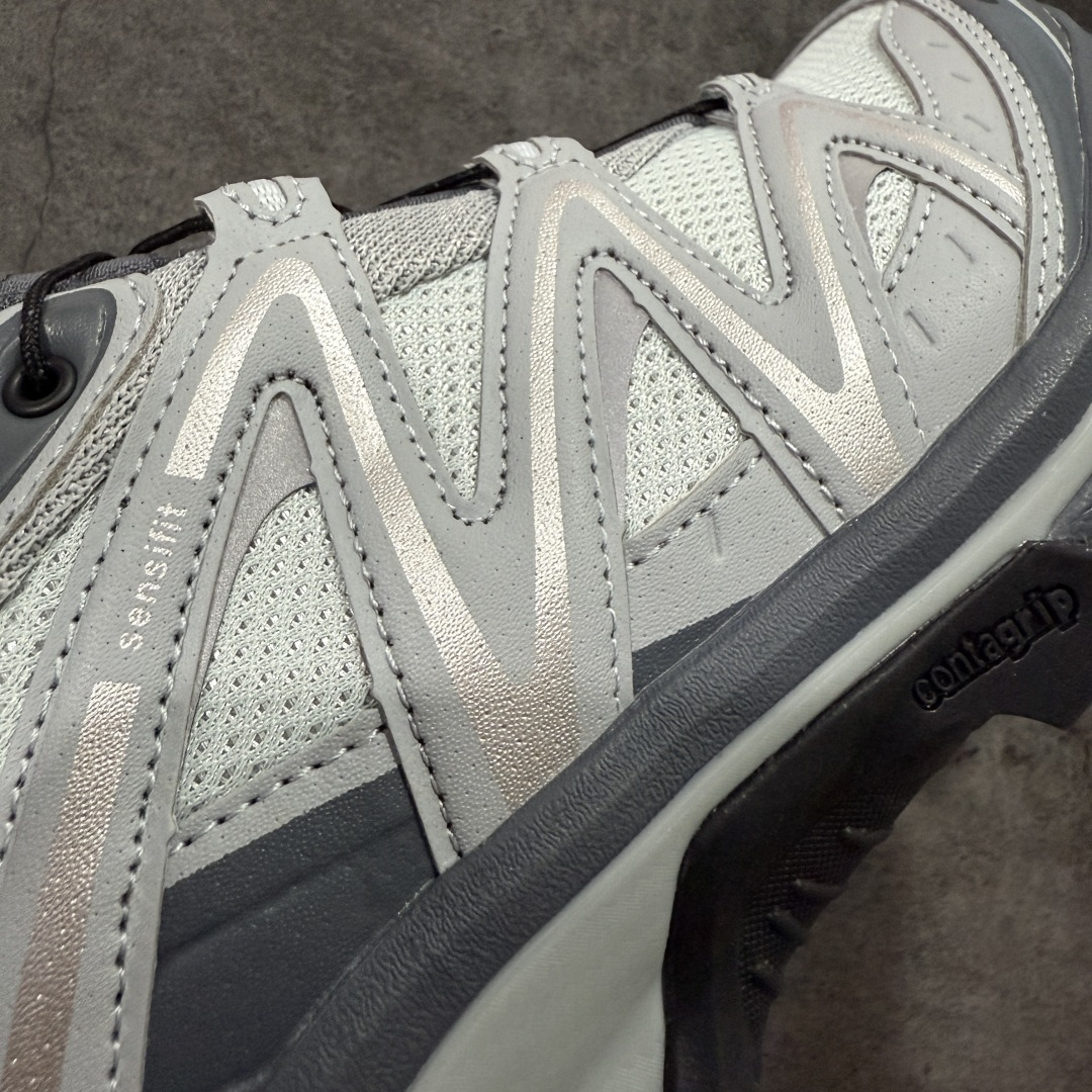 图片[4]-【绿x升级版】Salomon XT-QUEST ADV 萨洛蒙情侣款户外机能鞋 491276 全新绿x升级版 品质大改进 ‼️ 全鞋改进为原厂一致材料打造 全新修长鞋型 相对老版臃肿鞋型 此版的版型更正 全新玻璃冲刀 清洁度提升 同步原版左右鞋带孔的间距加大（之前老版间距太小） 网面与鞋头材料校对一致无色差（老版网面有色差） 鞋后跟反口V字定型同步zp（老版臃肿为U字后跟反口） 鞋舌两侧鞋帮脚踝处更加直挺（之前老版往中间踏） 鞋盒黑盒改正为原版牛皮纸鞋盒 鞋头处添加☯️太极标 所有细节多次修改校正 坚持同步原版无差别 毋庸置疑全市场最好的版本💪🏻终端优势供应 尺码：36-46-选品中心