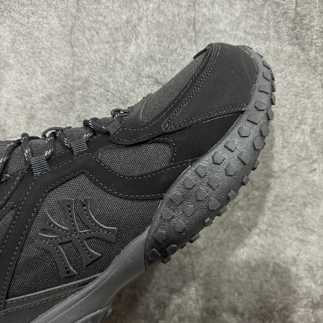 图片[6]-【纯原版】MLB 纽约洋基队 双鞋带 轻量运动百搭 豆豆薄底鞋 防滑轻便 低帮 板鞋 男女同款 MLB官方同步出货 虞书欣等众多潮流明星同款 高弹双层MD大底 原楦原档案数据开发版型（完美鞋头弧度/后套收口效果🆚市面文案版本‼️） 原厂立体填充鞋舌海绵 中底注胶孔原数据开发模具大底原厂转印标市面上唯一纯原版本 原材料打造 内增高6cm 原厂1：1模具开发 原厂进口纳米材质 原厂 全套原盒雷射防伪标包装 天猫订单品质 官网尺码：35 36 36.5 37.5 38 38.5 39 40 40.5 41 42 42.5 43 44 45-选品中心