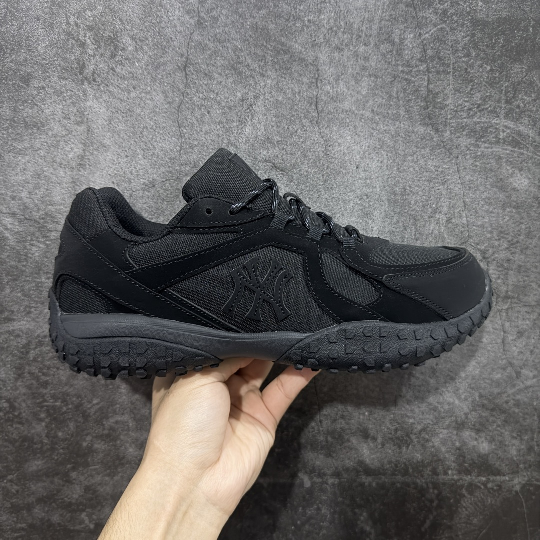 【纯原版】MLB 纽约洋基队 双鞋带 轻量运动百搭 豆豆薄底鞋 防滑轻便 低帮 板鞋 男女同款 MLB官方同步出货 虞书欣等众多潮流明星同款 高弹双层MD大底 原楦原档案数据开发版型（完美鞋头弧度/后套收口效果🆚市面文案版本‼️） 原厂立体填充鞋舌海绵 中底注胶孔原数据开发模具大底原厂转印标市面上唯一纯原版本 原材料打造 内增高6cm 原厂1：1模具开发 原厂进口纳米材质 原厂 全套原盒雷射防伪标包装 天猫订单品质 官网尺码：35 36 36.5 37.5 38 38.5 39 40 40.5 41 42 42.5 43 44 45-选品中心