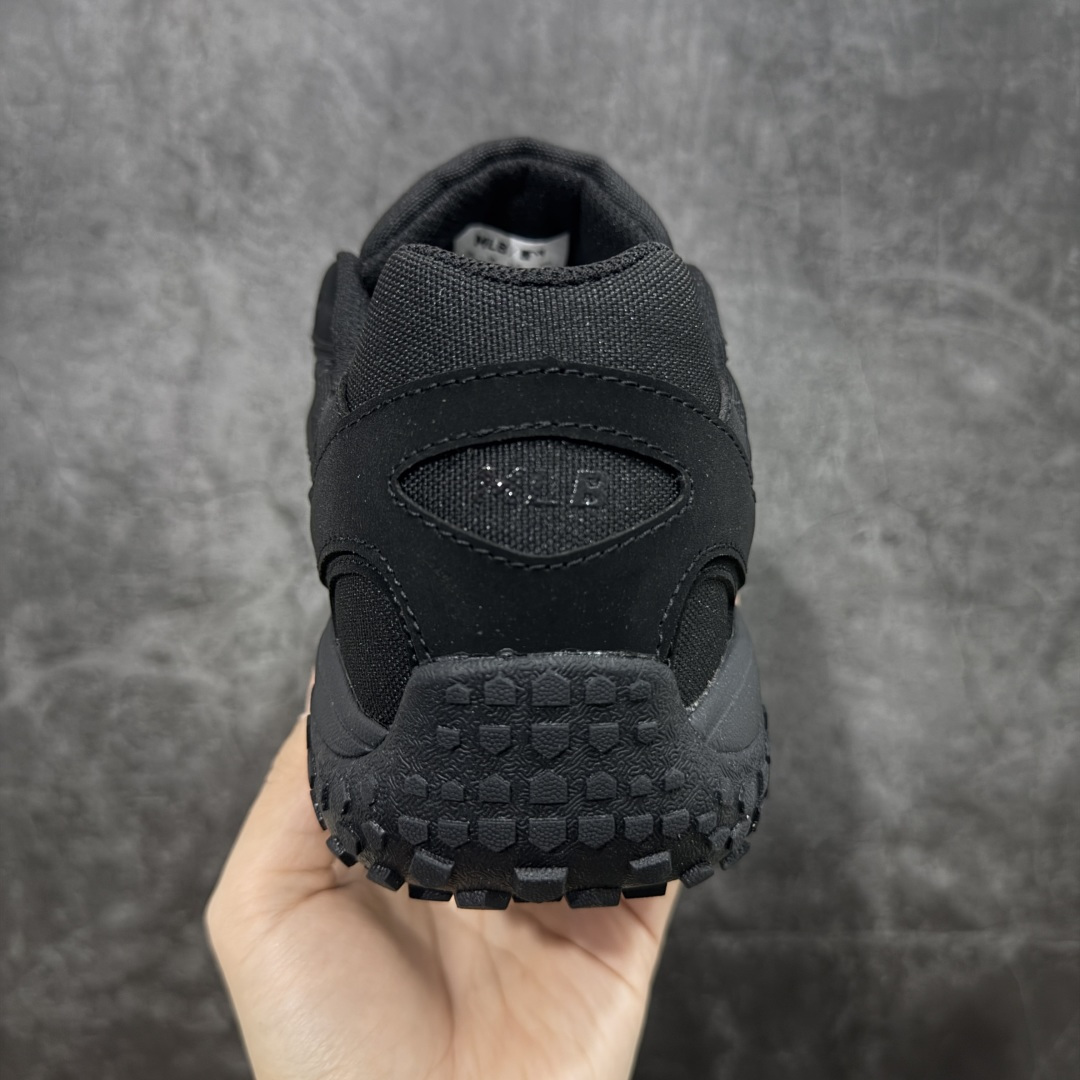 图片[4]-【纯原版】MLB 纽约洋基队 双鞋带 轻量运动百搭 豆豆薄底鞋 防滑轻便 低帮 板鞋 男女同款 MLB官方同步出货 虞书欣等众多潮流明星同款 高弹双层MD大底 原楦原档案数据开发版型（完美鞋头弧度/后套收口效果🆚市面文案版本‼️） 原厂立体填充鞋舌海绵 中底注胶孔原数据开发模具大底原厂转印标市面上唯一纯原版本 原材料打造 内增高6cm 原厂1：1模具开发 原厂进口纳米材质 原厂 全套原盒雷射防伪标包装 天猫订单品质 官网尺码：35 36 36.5 37.5 38 38.5 39 40 40.5 41 42 42.5 43 44 45-选品中心