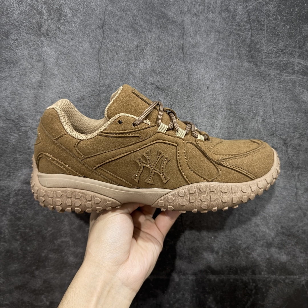 【纯原版】MLB 纽约洋基队 双鞋带 轻量运动百搭 豆豆薄底鞋 防滑轻便 低帮 板鞋 男女同款 MLB官方同步出货 虞书欣等众多潮流明星同款 高弹双层MD大底 原楦原档案数据开发版型（完美鞋头弧度/后套收口效果🆚市面文案版本‼️） 原厂立体填充鞋舌海绵 中底注胶孔原数据开发模具大底原厂转印标市面上唯一纯原版本 原材料打造 内增高6cm 原厂1：1模具开发 原厂进口纳米材质 原厂 全套原盒雷射防伪标包装 天猫订单品质 官网尺码：35 36 36.5 37.5 38 38.5 39 40 40.5 41 42 42.5 43 44 45-选品中心