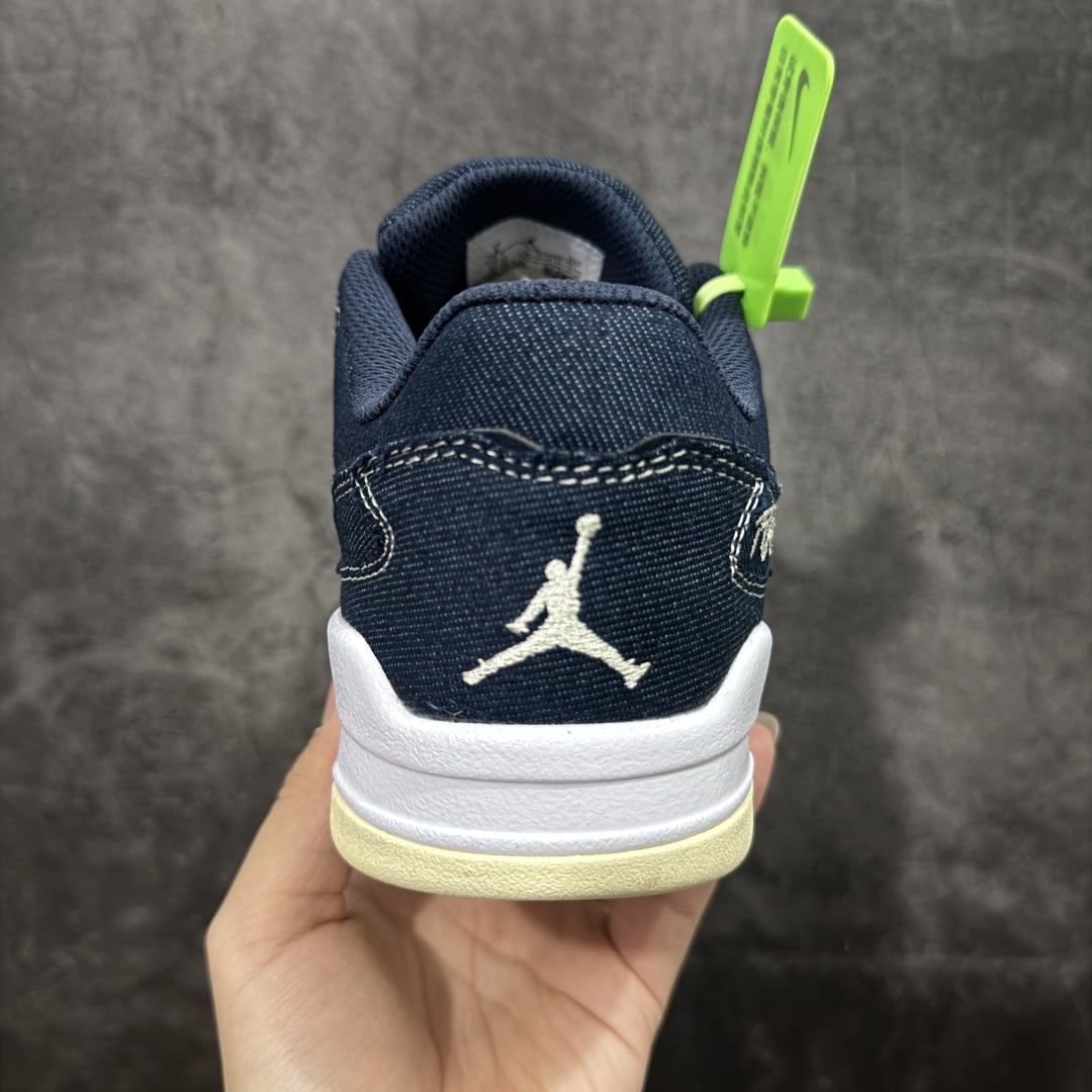 图片[4]-【神版】Air Jordan 4 Retro Flight Court 低帮 AJ4 乔丹4代 aj4 乔4 低邦 乔丹篮球鞋系列 目前此系列市场最优版本 头层带半码 区别市场通货 鞋款整体以黑色翻毛皮打造，搭配侧身黑色麂皮框架，鞋舌及后跟Jumpman Logo分别采用黑色、灰色刺绣点缀，后跟侧身Flighth字样也辅以灰色刺绣呈现，秉承轻量化的速度型篮球鞋设计思想完成设计，降低重量的同时提升舒适度，中底延续前作使用了分离式后掌可视化Air Soleb气垫。鞋带孔和后跟鞋提以籃网为造型灵感，将篮球运动巧妙融入到鞋款的设计之中，使鞋身整体富有流动性、节奏感和优雅气质。 货号：IH4489-561 尺码：36 36.5 37.5 38 38.5 39 40 40.5 41 42 42.5 43 44 44.5 45-选品中心