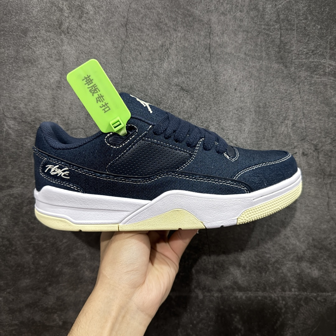 【神版】Air Jordan 4 Retro Flight Court 低帮 AJ4 乔丹4代 aj4 乔4 低邦 乔丹篮球鞋系列 目前此系列市场最优版本 头层带半码 区别市场通货 鞋款整体以黑色翻毛皮打造，搭配侧身黑色麂皮框架，鞋舌及后跟Jumpman Logo分别采用黑色、灰色刺绣点缀，后跟侧身Flighth字样也辅以灰色刺绣呈现，秉承轻量化的速度型篮球鞋设计思想完成设计，降低重量的同时提升舒适度，中底延续前作使用了分离式后掌可视化Air Soleb气垫。鞋带孔和后跟鞋提以籃网为造型灵感，将篮球运动巧妙融入到鞋款的设计之中，使鞋身整体富有流动性、节奏感和优雅气质。 货号：IH4489-561 尺码：36 36.5 37.5 38 38.5 39 40 40.5 41 42 42.5 43 44 44.5 45-选品中心