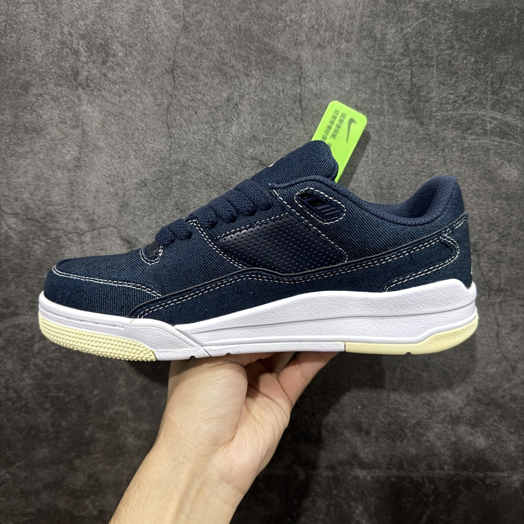 图片[2]-【神版】Air Jordan 4 Retro Flight Court 低帮 AJ4 乔丹4代 aj4 乔4 低邦 乔丹篮球鞋系列 目前此系列市场最优版本 头层带半码 区别市场通货 鞋款整体以黑色翻毛皮打造，搭配侧身黑色麂皮框架，鞋舌及后跟Jumpman Logo分别采用黑色、灰色刺绣点缀，后跟侧身Flighth字样也辅以灰色刺绣呈现，秉承轻量化的速度型篮球鞋设计思想完成设计，降低重量的同时提升舒适度，中底延续前作使用了分离式后掌可视化Air Soleb气垫。鞋带孔和后跟鞋提以籃网为造型灵感，将篮球运动巧妙融入到鞋款的设计之中，使鞋身整体富有流动性、节奏感和优雅气质。 货号：IH4489-561 尺码：36 36.5 37.5 38 38.5 39 40 40.5 41 42 42.5 43 44 44.5 45-选品中心