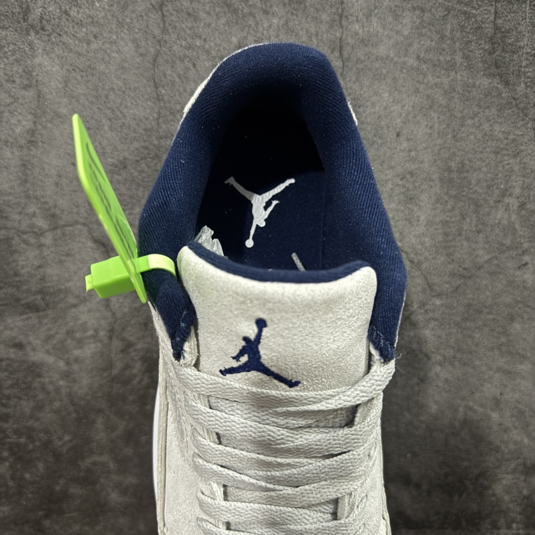 图片[8]-【神版】Air Jordan 4 Retro Flight Court 低帮 AJ4 乔丹4代 aj4 乔4 低邦 乔丹篮球鞋系列 目前此系列市场最优版本 头层带半码 区别市场通货 鞋款整体以黑色翻毛皮打造，搭配侧身黑色麂皮框架，鞋舌及后跟Jumpman Logo分别采用黑色、灰色刺绣点缀，后跟侧身Flighth字样也辅以灰色刺绣呈现，秉承轻量化的速度型篮球鞋设计思想完成设计，降低重量的同时提升舒适度，中底延续前作使用了分离式后掌可视化Air Soleb气垫。鞋带孔和后跟鞋提以籃网为造型灵感，将篮球运动巧妙融入到鞋款的设计之中，使鞋身整体富有流动性、节奏感和优雅气质。 货号：HF3255-004 尺码：36 36.5 37.5 38 38.5 39 40 40.5 41 42 42.5 43 44 44.5 45-选品中心