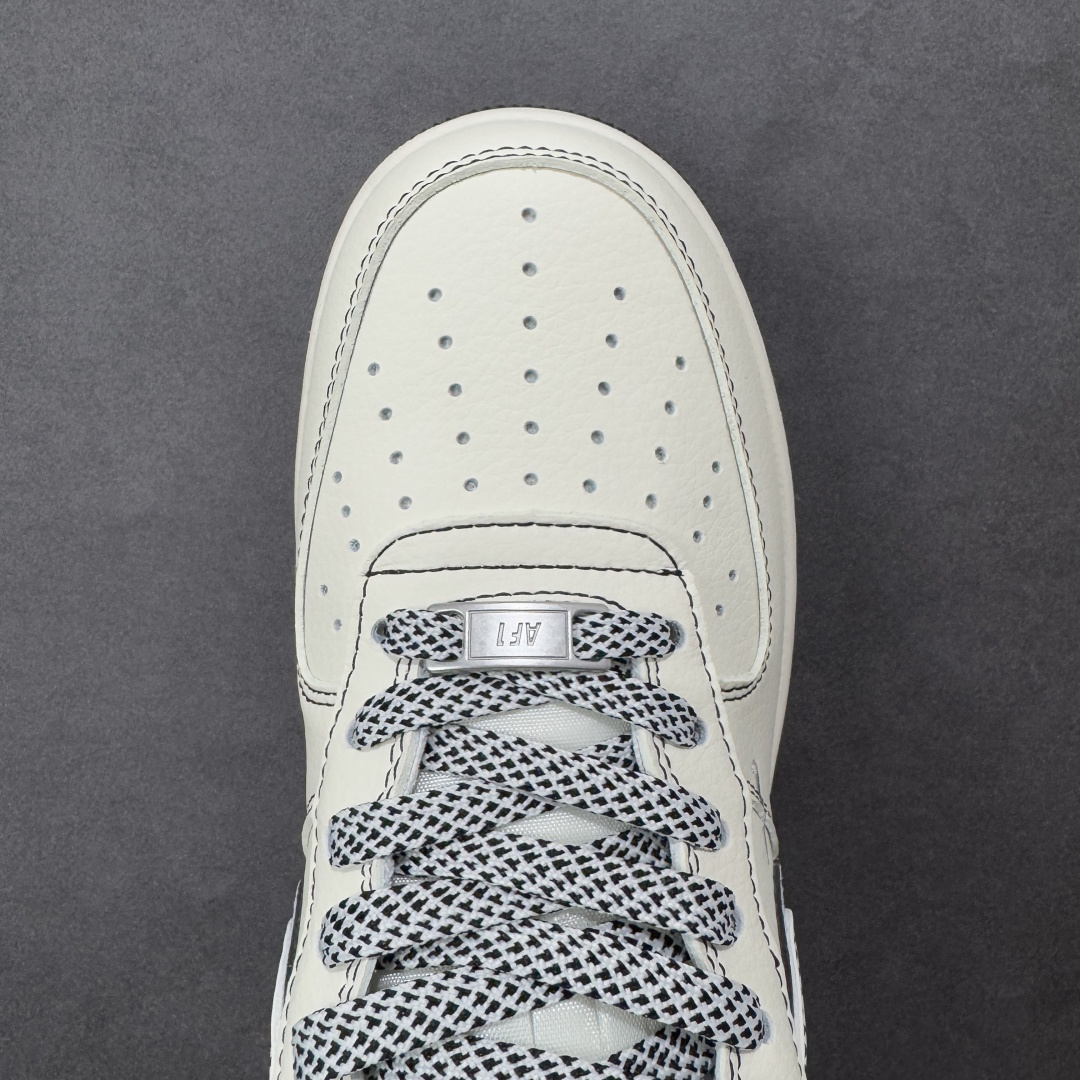 图片[8]-【定制版】Burberry x Nk Air Force 1’07 定制配色 巴宝莉联名 空军一号经典低帮休闲百搭板鞋 公司级版本 定制鞋盒 大厂流水生产 超高清洁度 皮料切割干净无任何毛边 内置蜂窝气垫 细节做工一流 橡胶鞋底 防滑耐磨 舒适上脚 货号：JP8028-062  尺码：36 36.5 37.5 38 38.5 39 40 40.5 41 42 42.5 43 44 44.5 45 编码：HXSB310320-选品中心