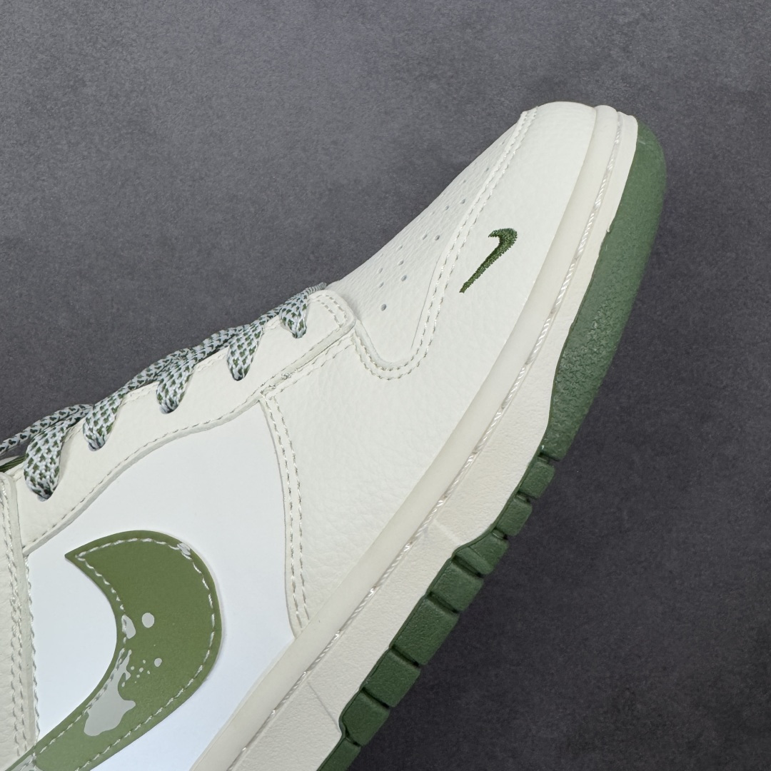 图片[5]-【定制版】Nike SB Dunk Low 斯图西联名 泼墨绿勾 周年高端定制 低帮休闲板鞋 XS6089-608  #定制鞋盒 大厂纯原品质出货 超高清洁度 皮料切割干净无任何毛边 细节完美   尺码：36 36.5 37.5 38 38.5 39 40 40.5 41 42 42.5 43 44 44.5 45 编码：HXSB330340-选品中心