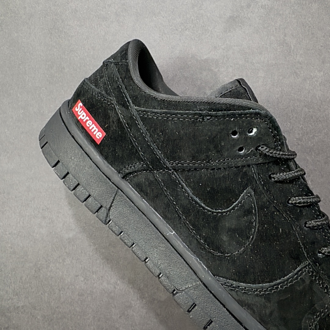 图片[6]-【定制版】Nike SB Dunk Low “Superme联名——黑色猪八” 高端定制 低帮休闲板鞋 定制鞋盒 大厂纯原品质出货 超高清洁度 皮料切割干净无任何毛边 细节完美 货号：SD8888-004 尺码：36 36.5 37.5 38 38.5 39 40 40.5 41 42 42.5 43 44 44.5 45-选品中心