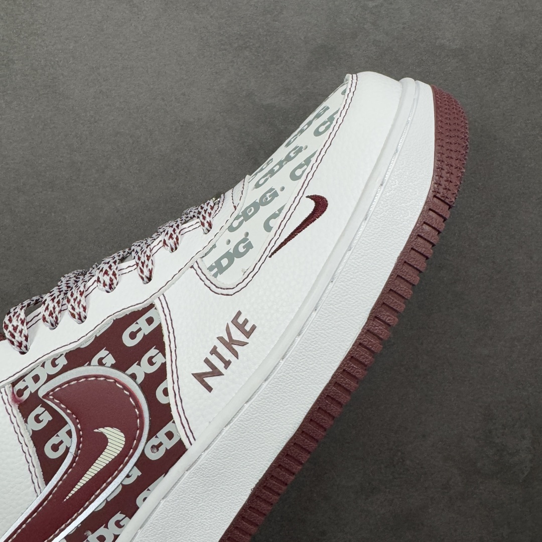图片[5]-【定制版】NIke Air Force 1 \’07 Low “北面联名——朱砂红”空军一号 低帮 运动鞋 休闲鞋 折边针车 工艺难度大 原楦头原纸板 原装鞋盒 定制五金配件 内置全掌气垫 原厂鞋底 货号：SU2305-218 尺码：36 36.5 37.5 38 38.5 39 40 40.5 41 42 42.5 43 44 44.5 45-选品中心