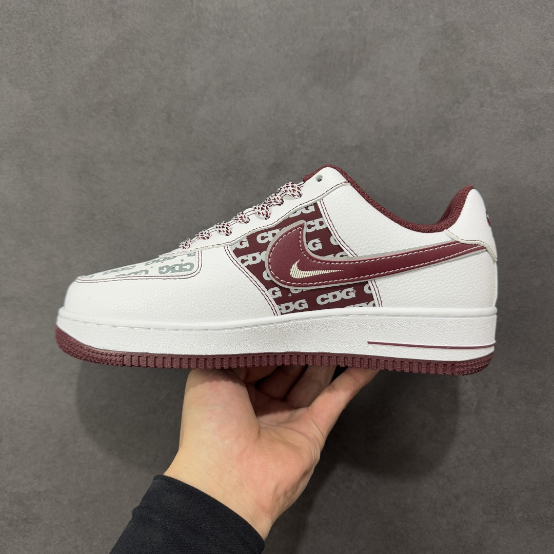 图片[2]-【定制版】NIke Air Force 1 \’07 Low “北面联名——朱砂红”空军一号 低帮 运动鞋 休闲鞋 折边针车 工艺难度大 原楦头原纸板 原装鞋盒 定制五金配件 内置全掌气垫 原厂鞋底 货号：SU2305-218 尺码：36 36.5 37.5 38 38.5 39 40 40.5 41 42 42.5 43 44 44.5 45-选品中心