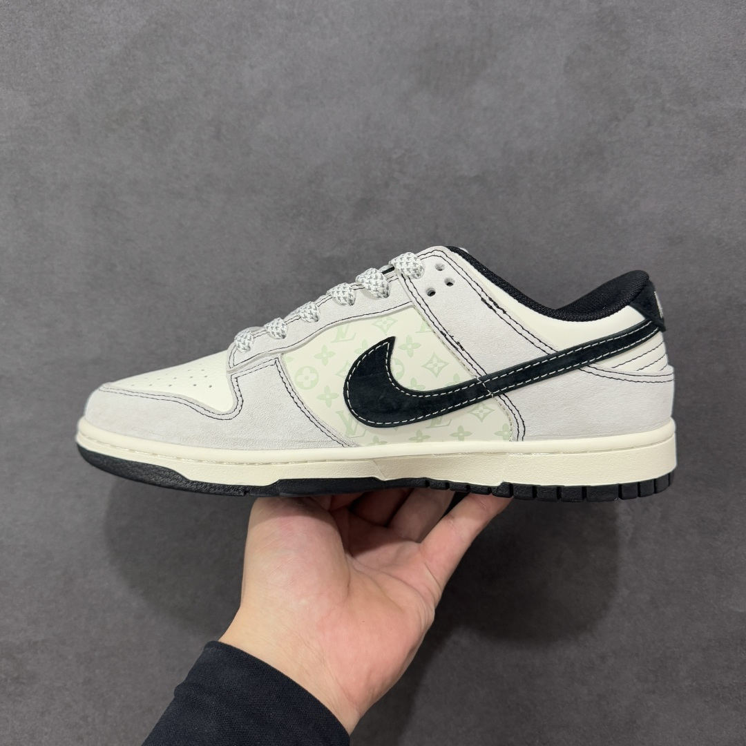 图片[2]-【定制版】Nike SB Dunk Low LV联名 灰猪八红黑小勾 周年高端定制 低帮休闲板鞋  #定制鞋盒 大厂纯原品质出货 超高清洁度 皮料切割干净无任何毛边 细节完美 货号：CX5050-Y11  尺码：36 36.5 37.5 38 38.5 39 40 40.5 41 42 42.5 43 44 44.5 45-选品中心