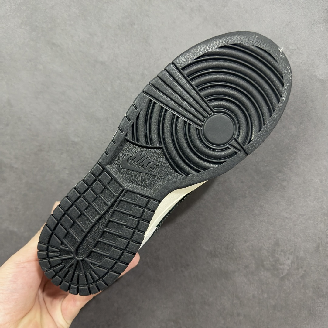 图片[9]-【定制版】Nike SB Dunk Low LV联名 灰猪八红黑小勾 周年高端定制 低帮休闲板鞋  #定制鞋盒 大厂纯原品质出货 超高清洁度 皮料切割干净无任何毛边 细节完美 货号：CX5050-Y11  尺码：36 36.5 37.5 38 38.5 39 40 40.5 41 42 42.5 43 44 44.5 45-选品中心