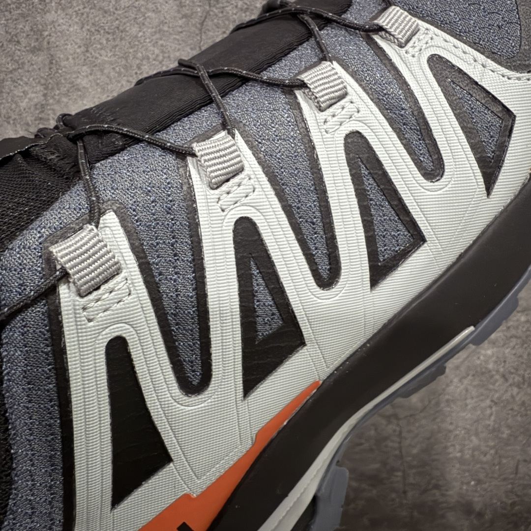 图片[4]-【莞顶礼盒版】SALOMON萨洛蒙 XA Pro 3D V9 GTX 圆头 支撑抓地 低帮 户外功能鞋 湍流蓝478175 原版开发 私模大底 成本极高 完美细节品质💪🏻 代购级百搭徒步鞋，适合在各种复杂地形中使用 Contagrip橡胶大底：具备卓越的抓地力，适用于泥泞、石头路面等复杂地形，确保穿着者稳如磐石。 Sensifit技术：智能鞋楦设计可全方位贴合足部，提供出色的包裹性，减少鞋子与脚之间的摩擦，使双脚在运动中更加稳定。 尺码：36–45（女40.男45定制不退换）-选品中心