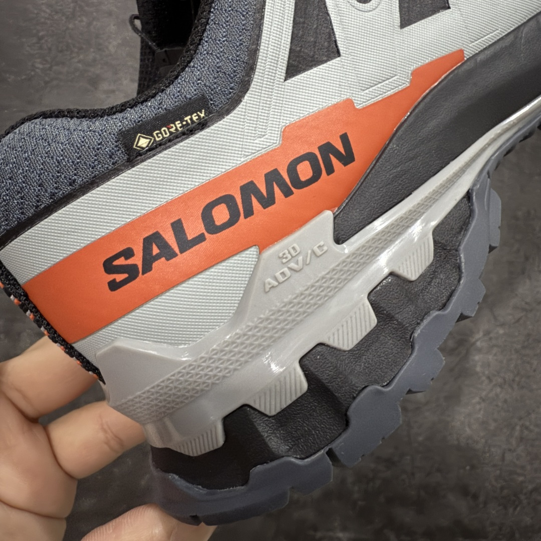 图片[3]-【莞顶礼盒版】SALOMON萨洛蒙 XA Pro 3D V9 GTX 圆头 支撑抓地 低帮 户外功能鞋 湍流蓝478175 原版开发 私模大底 成本极高 完美细节品质💪🏻 代购级百搭徒步鞋，适合在各种复杂地形中使用 Contagrip橡胶大底：具备卓越的抓地力，适用于泥泞、石头路面等复杂地形，确保穿着者稳如磐石。 Sensifit技术：智能鞋楦设计可全方位贴合足部，提供出色的包裹性，减少鞋子与脚之间的摩擦，使双脚在运动中更加稳定。 尺码：36–45（女40.男45定制不退换）-选品中心