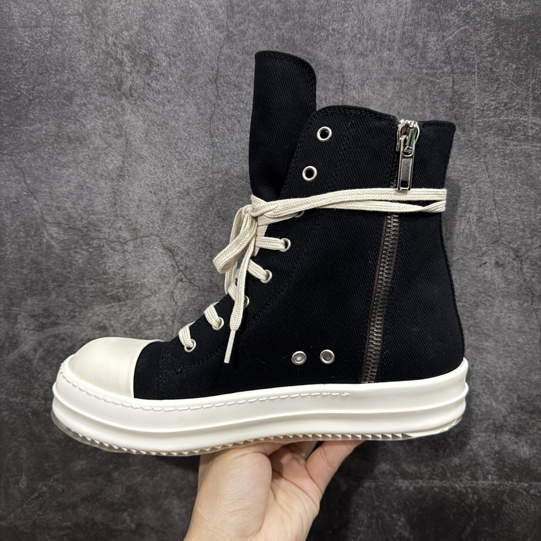 图片[2]-【莞产G版】薄底帆布黑色高帮大匡威 RO / Rick Owens DRKSHDW 瑞克·欧文斯【副线】 【款式】 大匡威/低帮/厚底/ 光泽金属尼龙布 低帮 西瓜头 【皮料】 东莞原厂进口全新2025年新材质““水洗牛仔黑色斜纹布” 【鞋带】 鞋带采用水染定织法工艺，高密度之下，透出光泽感！ 【鞋头】软糯，轻轻按压有牛皮细细的纹理质感！ 【鞋底】TPU大底奶香味！硬度、肤感一比一！鞋底logo钢印清晰正确！ 【鞋垫】独家私人开模压印！牛皮贴面，双层复合！ 【尺码】 ：36 37 38 39 40 41 42 43 44 45 46！-选品中心