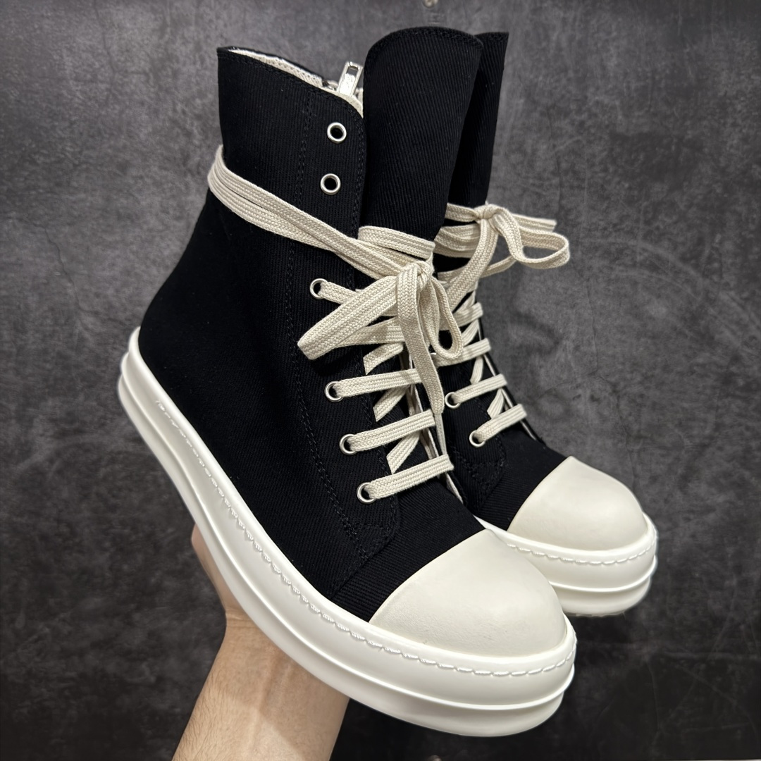 【莞产G版】薄底帆布黑色高帮大匡威 RO / Rick Owens DRKSHDW 瑞克·欧文斯【副线】 【款式】 大匡威/低帮/厚底/ 光泽金属尼龙布 低帮 西瓜头 【皮料】 东莞原厂进口全新2025年新材质““水洗牛仔黑色斜纹布” 【鞋带】 鞋带采用水染定织法工艺，高密度之下，透出光泽感！ 【鞋头】软糯，轻轻按压有牛皮细细的纹理质感！ 【鞋底】TPU大底奶香味！硬度、肤感一比一！鞋底logo钢印清晰正确！ 【鞋垫】独家私人开模压印！牛皮贴面，双层复合！ 【尺码】 ：36 37 38 39 40 41 42 43 44 45 46！-选品中心