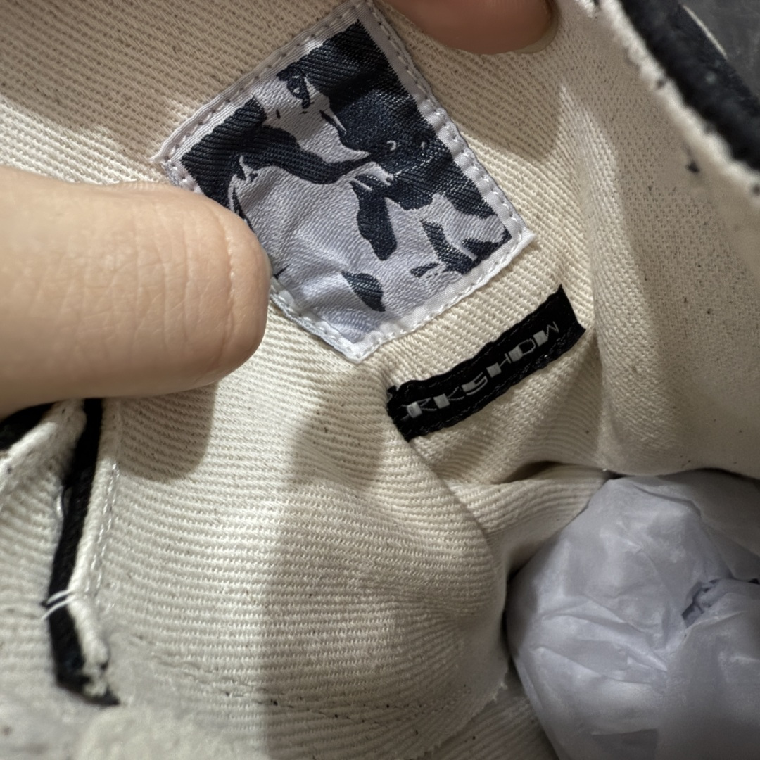 图片[5]-【莞产G版】薄底帆布黑色高帮大匡威 RO / Rick Owens DRKSHDW 瑞克·欧文斯【副线】 【款式】 大匡威/低帮/厚底/ 光泽金属尼龙布 低帮 西瓜头 【皮料】 东莞原厂进口全新2025年新材质““水洗牛仔黑色斜纹布” 【鞋带】 鞋带采用水染定织法工艺，高密度之下，透出光泽感！ 【鞋头】软糯，轻轻按压有牛皮细细的纹理质感！ 【鞋底】TPU大底奶香味！硬度、肤感一比一！鞋底logo钢印清晰正确！ 【鞋垫】独家私人开模压印！牛皮贴面，双层复合！ 【尺码】 ：36 37 38 39 40 41 42 43 44 45 46！-选品中心