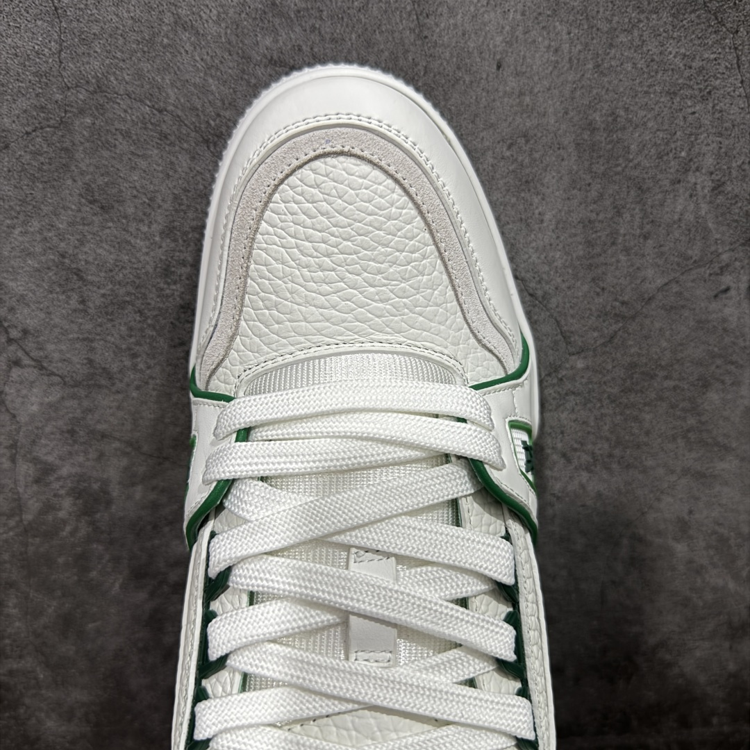 图片[5]-【莞产YS版本】Louis Vuitton Trainer lv时装走秀运动鞋 完美鞋型超高的清洁度 零毛边线头瑕疵 全套原楦原纸版原鞋开模 全网最具灵魂的版型 正确原装黄色鞋盒 正确中底印花 鞋面印花3D高频深度立体 全鞋电脑针车 紧密相连 针距密度一致 环保乳胶注塑鞋垫 厚度脚感还原原版 皮面裁剪部位 统一油边封口工艺 原装橡胶大底含胶量大底组合零偏差 专柜全套包装 防尘袋 说明书 质保卡 男女鞋 尺码： 38 39 40 41 42 43 44 45-选品中心