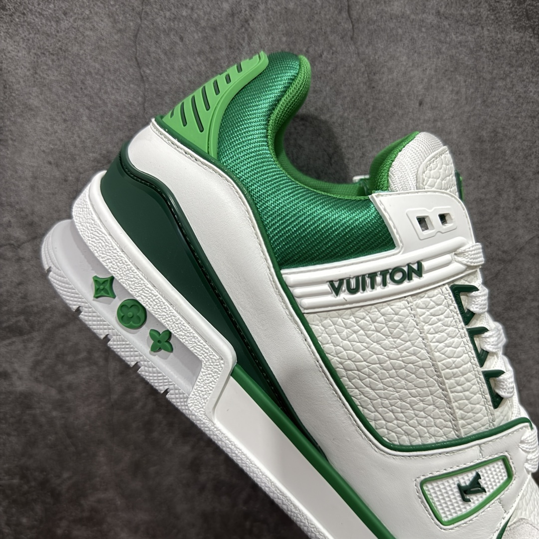 图片[7]-【莞产YS版本】Louis Vuitton Trainer lv时装走秀运动鞋 完美鞋型超高的清洁度 零毛边线头瑕疵 全套原楦原纸版原鞋开模 全网最具灵魂的版型 正确原装黄色鞋盒 正确中底印花 鞋面印花3D高频深度立体 全鞋电脑针车 紧密相连 针距密度一致 环保乳胶注塑鞋垫 厚度脚感还原原版 皮面裁剪部位 统一油边封口工艺 原装橡胶大底含胶量大底组合零偏差 专柜全套包装 防尘袋 说明书 质保卡 男女鞋 尺码： 38 39 40 41 42 43 44 45-选品中心