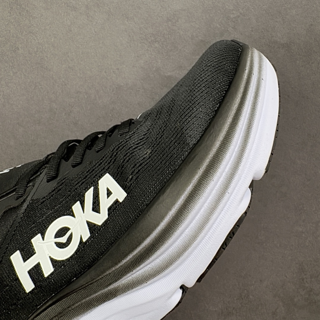 图片[5]-【YH版本】Bondi邦代8是HOKA ONE ONE的顶级缓震跑鞋，超宽超厚的中底，缓震极限很高，稳定性和舒适度也超好，适合大体重和初跑入门人群进行日常有氧慢跑，日常通勤和休闲走路都适合。 \\t 中底采用33mm厚的全新超轻缓震泡棉，是HOKA路跑系列的缓震担当，兼顾轻量与缓震，脚感软弹舒适，具备良好的回弹性。搭载了速度型滚动平衡技术，让步伐更顺畅，给予跑者向前运动的推进感。 \\t 嵌入式鞋床将双足安全固定于中底，提升落地时的稳定性，为脚后跟带来有力支撑。鞋面采用轻盈柔软的工程网纱材质，透气又环保，包裹性佳。大底采用大面积橡胶贴片，具备更好的耐磨性和防滑性。 \\t 尺码36 36.5 37.5 38 38.5 39 40 40.5 41 42 42.5 43 44 44.5 45 46 47-选品中心