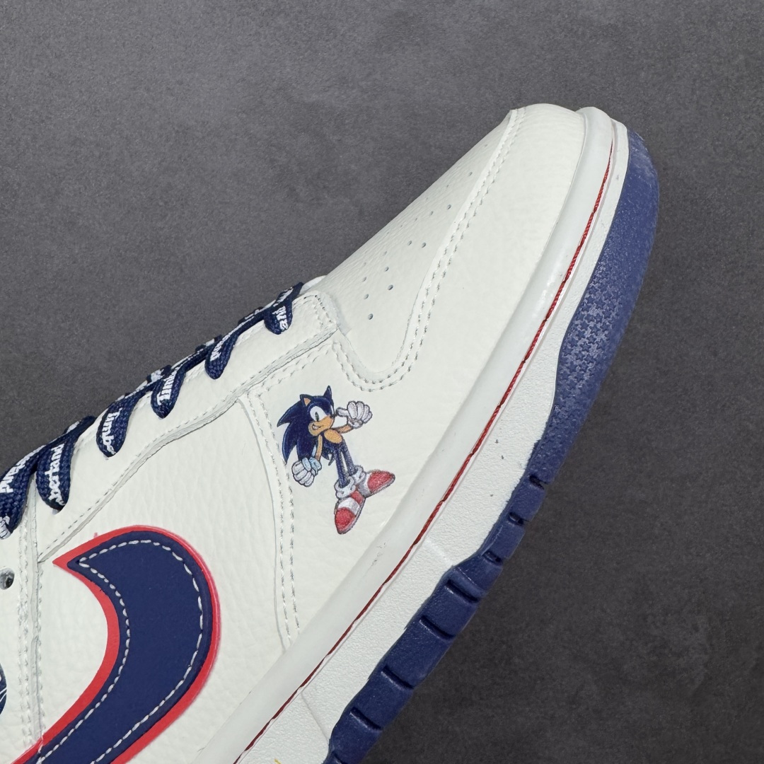 图片[5]-【定制版】Nike SB Dunk Low“LV 索尼克 三方联名——奶白绛蓝” 高端定制 低帮休闲板鞋 定制鞋盒 大厂纯原品质出货 超高清洁度 皮料切割干净无任何毛边 细节完美 货号：NH0601-479 尺码： 36 36.5 37.5 38 38.5 39 40 40.5 41 42 42.5 43 44 44.5 45-选品中心