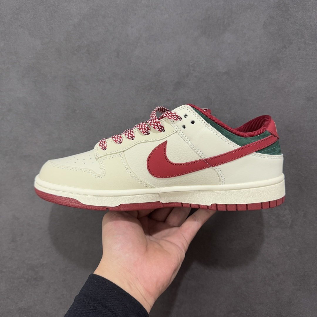 图片[2]-【定制版】Nike SB Dunk Low“古驰联名——米白酒红底” 周年高端定制 低帮休闲板鞋 定制鞋盒 大厂纯原品质出货 超高清洁度 皮料切割干净无任何毛边 细节完美 货号：SR8888-013 尺码： 36 36.5 37.5 38 38.5 39 40 40.5 41 42 42.5 43 44 44.5 45-选品中心
