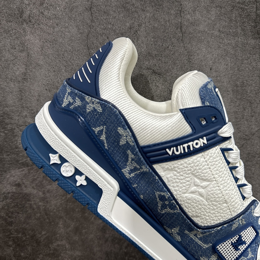 图片[7]-【天花板/Goat版】 市场最强版 没有之一的存在💪🏻 Louis Vuitton LV Trainer 系列全新版上架 手里有正品的可以对比下🆚懂货的看细节‼️ 此版品质是市场从未达到的新高度！ 整体版型 皮料 牛仔布的色差 压花纹路清晰度 后跟版型等等 都可以自行对比[机智]吊打市场所有货，怒甩十条街的那种，直接来正品对比图🆚，欢迎拿市场各大工厂的货来对比！ 尺码：35-45码-选品中心