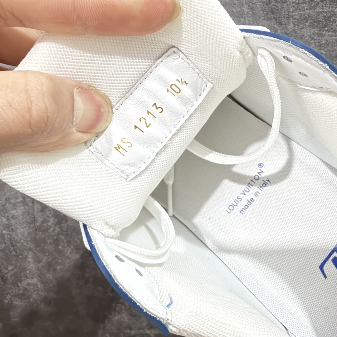 图片[7]-【天花板/Goat版】 市场最强版 没有之一的存在💪🏻 Louis Vuitton LV Trainer 系列全新版上架 手里有正品的可以对比下🆚懂货的看细节‼️ 此版品质是市场从未达到的新高度！ 整体版型 皮料 牛仔布的色差 压花纹路清晰度 后跟版型等等 都可以自行对比[机智]吊打市场所有货，怒甩十条街的那种，直接来正品对比图🆚，欢迎拿市场各大工厂的货来对比！ 尺码：35-45码-选品中心