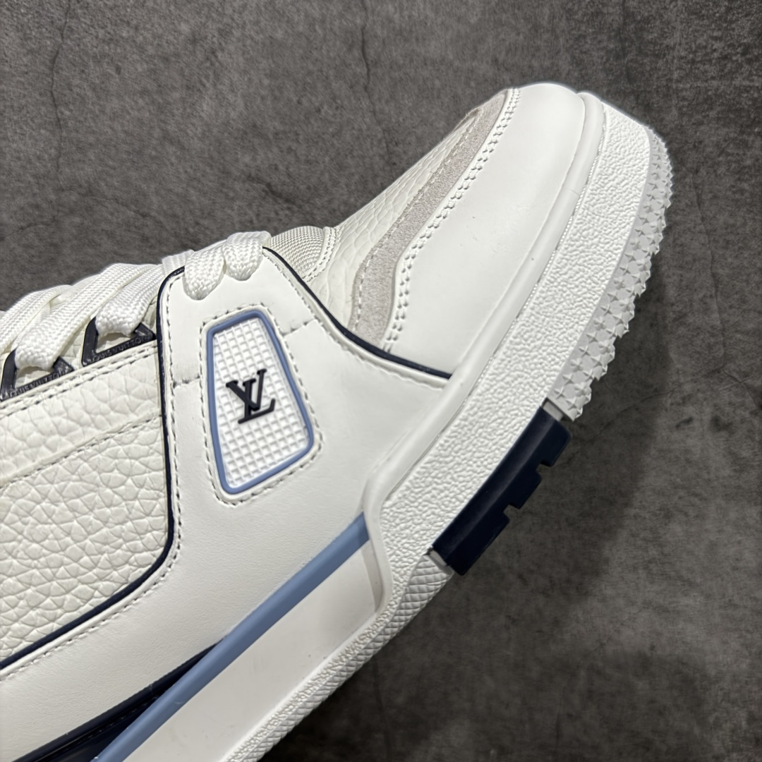 图片[6]-【莞产YS版本】Louis Vuitton Trainer lv时装走秀运动鞋 完美鞋型超高的清洁度 零毛边线头瑕疵 全套原楦原纸版原鞋开模 全网最具灵魂的版型 正确原装黄色鞋盒 正确中底印花 鞋面印花3D高频深度立体 全鞋电脑针车 紧密相连 针距密度一致 环保乳胶注塑鞋垫 厚度脚感还原原版 皮面裁剪部位 统一油边封口工艺 原装橡胶大底含胶量大底组合零偏差 专柜全套包装 防尘袋 说明书 质保卡 男女鞋 尺码： 38 39 40 41 42 43 44 45-选品中心