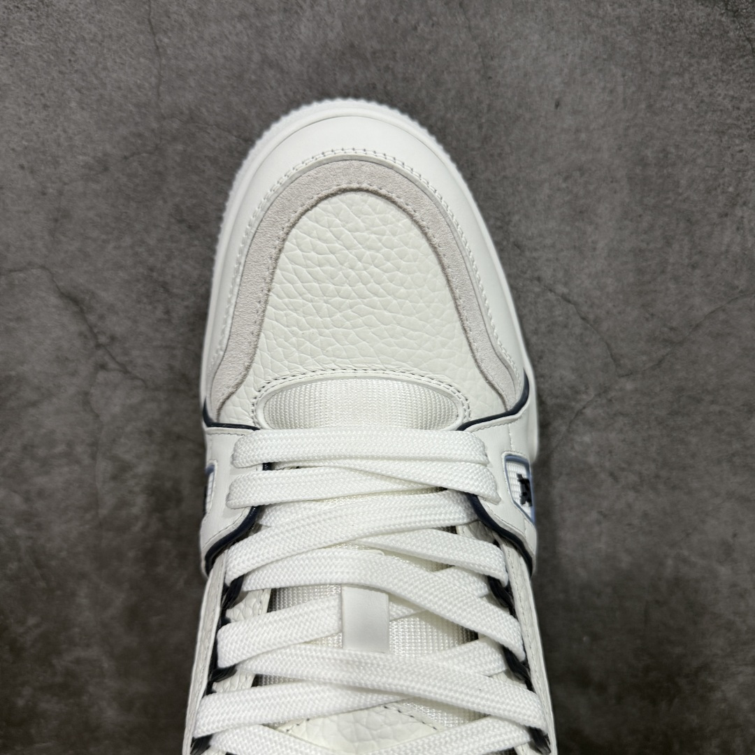 图片[5]-【莞产YS版本】Louis Vuitton Trainer lv时装走秀运动鞋 完美鞋型超高的清洁度 零毛边线头瑕疵 全套原楦原纸版原鞋开模 全网最具灵魂的版型 正确原装黄色鞋盒 正确中底印花 鞋面印花3D高频深度立体 全鞋电脑针车 紧密相连 针距密度一致 环保乳胶注塑鞋垫 厚度脚感还原原版 皮面裁剪部位 统一油边封口工艺 原装橡胶大底含胶量大底组合零偏差 专柜全套包装 防尘袋 说明书 质保卡 男女鞋 尺码： 38 39 40 41 42 43 44 45-选品中心