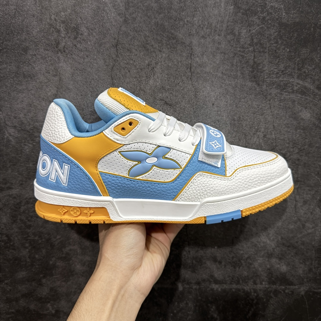 【莞产YS版本】Louis Vuitton Trainer lv时装走秀运动鞋 完美鞋型超高的清洁度 零毛边线头瑕疵 全套原楦原纸版原鞋开模 全网最具灵魂的版型 正确原装黄色鞋盒 正确中底印花 鞋面印花3D高频深度立体 全鞋电脑针车 紧密相连 针距密度一致 环保乳胶注塑鞋垫 厚度脚感还原原版 皮面裁剪部位 统一油边封口工艺 原装橡胶大底含胶量大底组合零偏差 专柜全套包装 防尘袋 说明书 质保卡 男女鞋 尺码: 38 39 40 41 42 43 44 45-选品中心