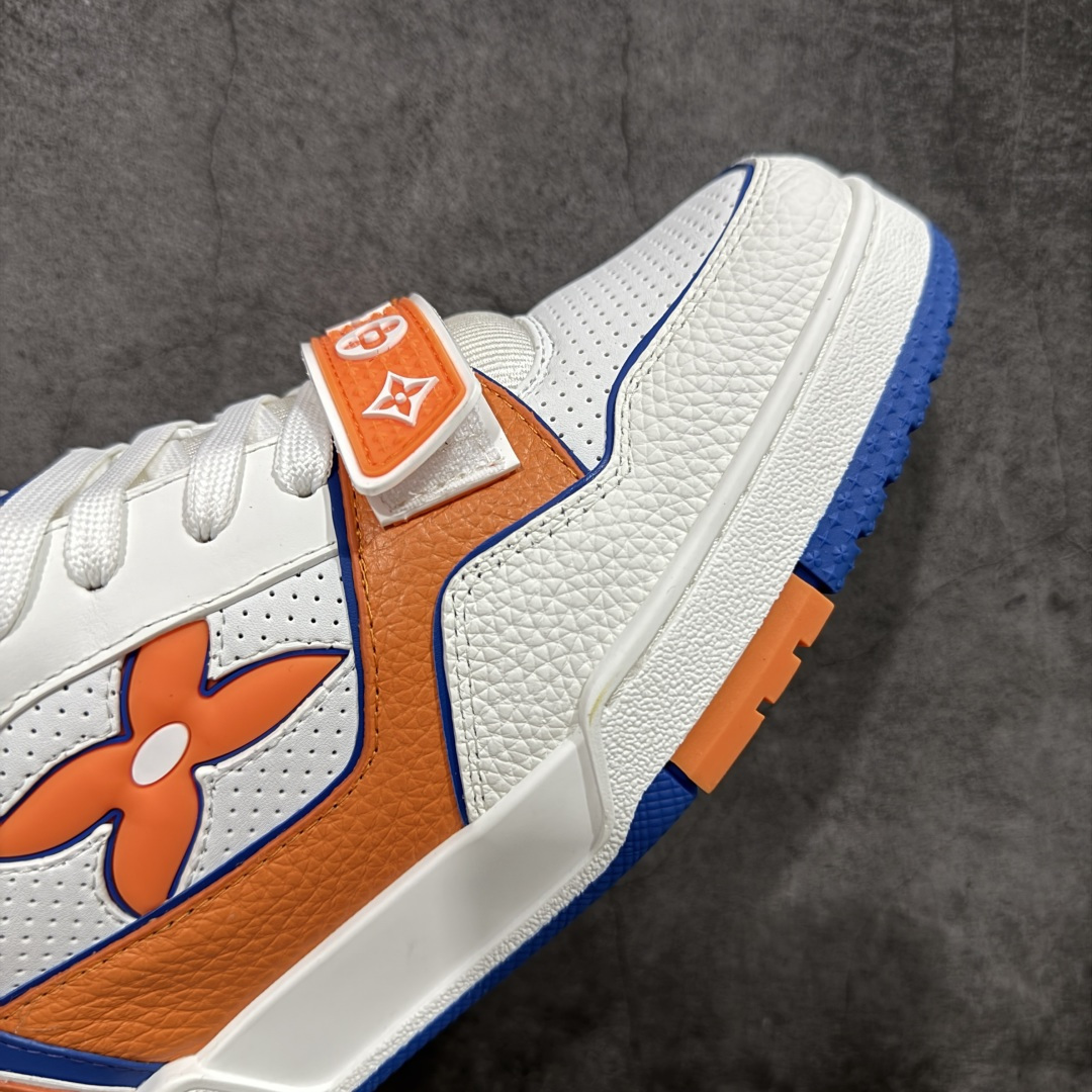 图片[6]-【莞产YS版本】Louis Vuitton Trainer lv时装走秀运动鞋 完美鞋型超高的清洁度 零毛边线头瑕疵 全套原楦原纸版原鞋开模 全网最具灵魂的版型 正确原装黄色鞋盒 正确中底印花 鞋面印花3D高频深度立体 全鞋电脑针车 紧密相连 针距密度一致 环保乳胶注塑鞋垫 厚度脚感还原原版 皮面裁剪部位 统一油边封口工艺 原装橡胶大底含胶量大底组合零偏差 专柜全套包装 防尘袋 说明书 质保卡 男女鞋 尺码： 38 39 40 41 42 43 44 45-选品中心