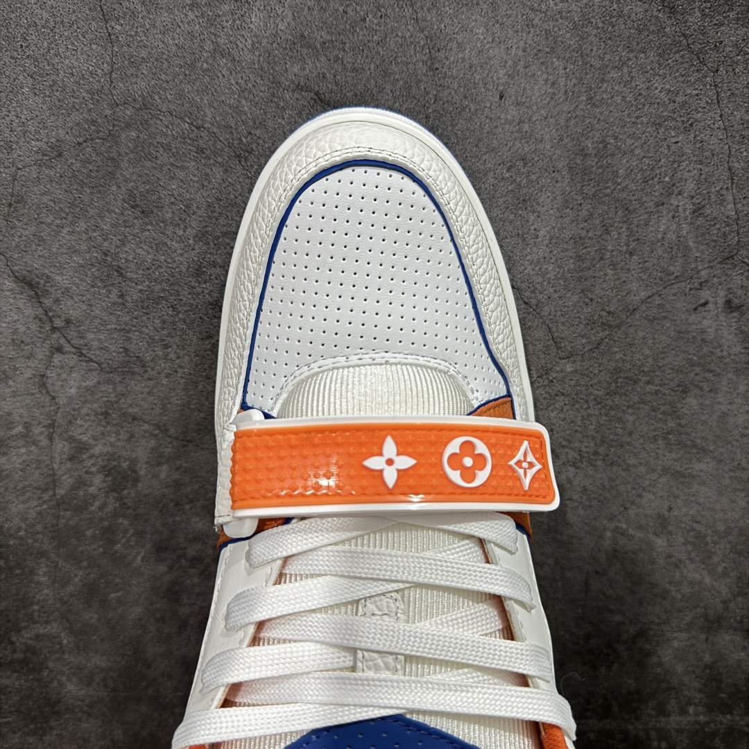 图片[5]-【莞产YS版本】Louis Vuitton Trainer lv时装走秀运动鞋 完美鞋型超高的清洁度 零毛边线头瑕疵 全套原楦原纸版原鞋开模 全网最具灵魂的版型 正确原装黄色鞋盒 正确中底印花 鞋面印花3D高频深度立体 全鞋电脑针车 紧密相连 针距密度一致 环保乳胶注塑鞋垫 厚度脚感还原原版 皮面裁剪部位 统一油边封口工艺 原装橡胶大底含胶量大底组合零偏差 专柜全套包装 防尘袋 说明书 质保卡 男女鞋 尺码： 38 39 40 41 42 43 44 45-选品中心
