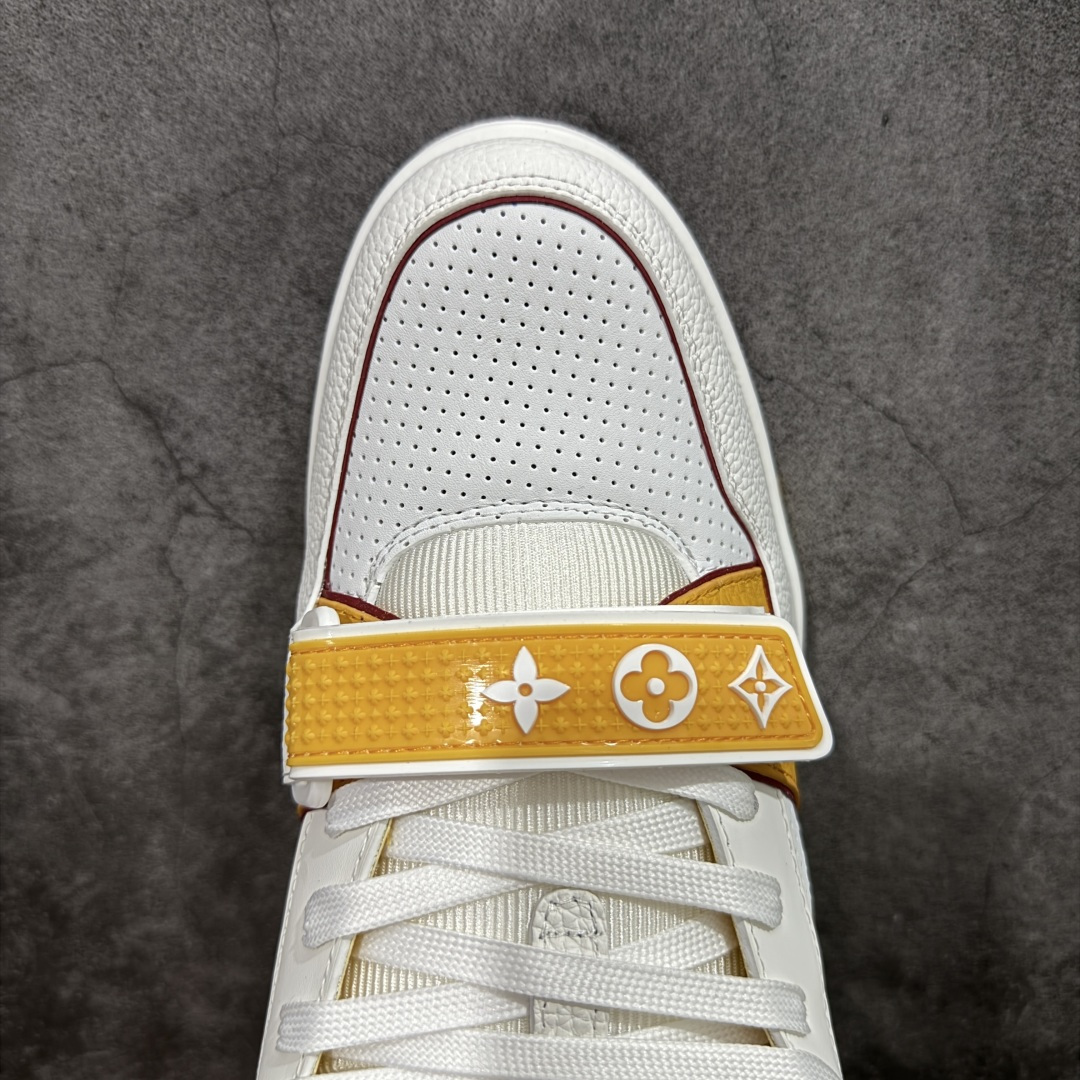 图片[5]-【莞产YS版本】Louis Vuitton Trainer lv时装走秀运动鞋 完美鞋型超高的清洁度 零毛边线头瑕疵 全套原楦原纸版原鞋开模 全网最具灵魂的版型 正确原装黄色鞋盒 正确中底印花 鞋面印花3D高频深度立体 全鞋电脑针车 紧密相连 针距密度一致 环保乳胶注塑鞋垫 厚度脚感还原原版 皮面裁剪部位 统一油边封口工艺 原装橡胶大底含胶量大底组合零偏差 专柜全套包装 防尘袋 说明书 质保卡 男女鞋 尺码： 38 39 40 41 42 43 44 45-选品中心