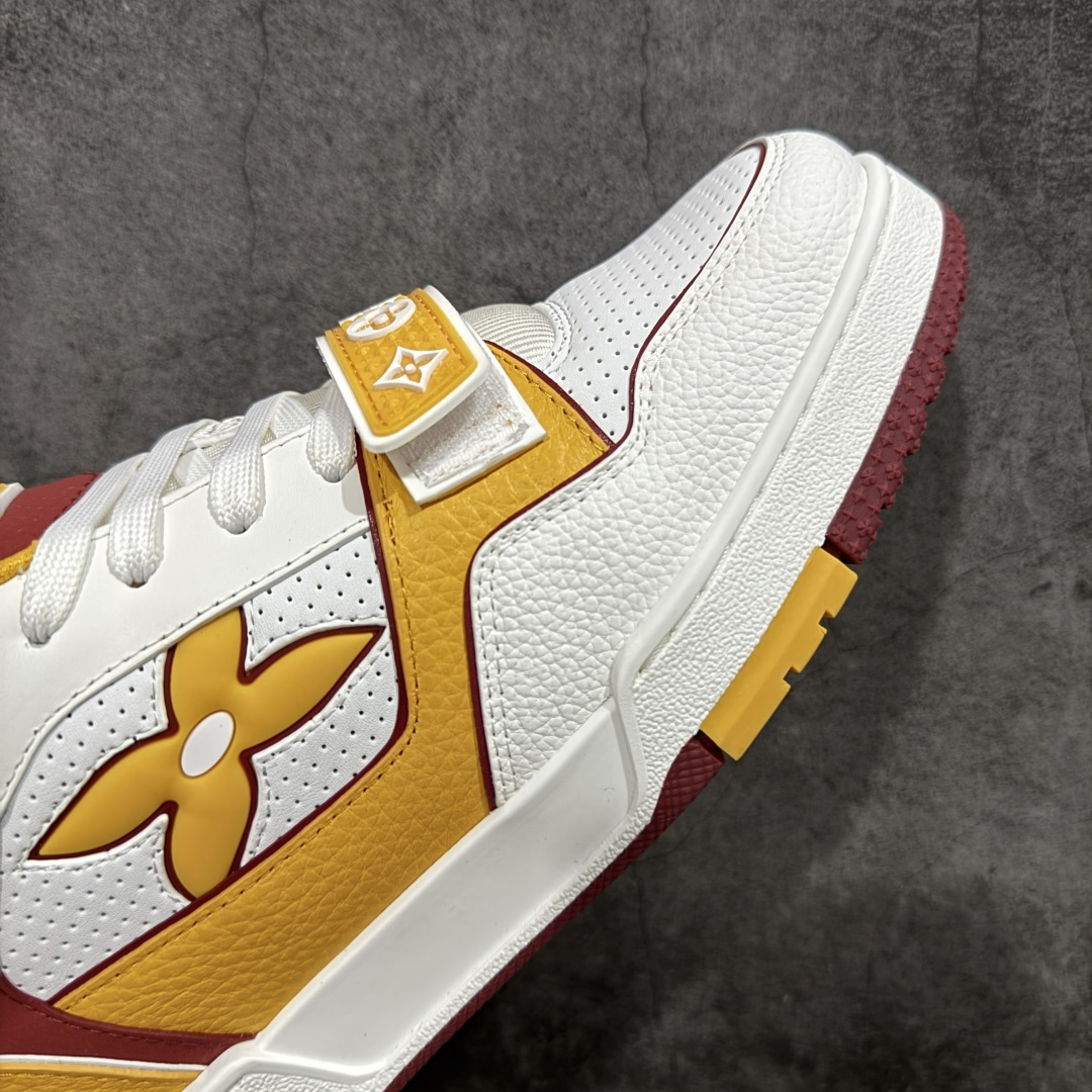 图片[6]-【莞产YS版本】Louis Vuitton Trainer lv时装走秀运动鞋 完美鞋型超高的清洁度 零毛边线头瑕疵 全套原楦原纸版原鞋开模 全网最具灵魂的版型 正确原装黄色鞋盒 正确中底印花 鞋面印花3D高频深度立体 全鞋电脑针车 紧密相连 针距密度一致 环保乳胶注塑鞋垫 厚度脚感还原原版 皮面裁剪部位 统一油边封口工艺 原装橡胶大底含胶量大底组合零偏差 专柜全套包装 防尘袋 说明书 质保卡 男女鞋 尺码： 38 39 40 41 42 43 44 45-选品中心