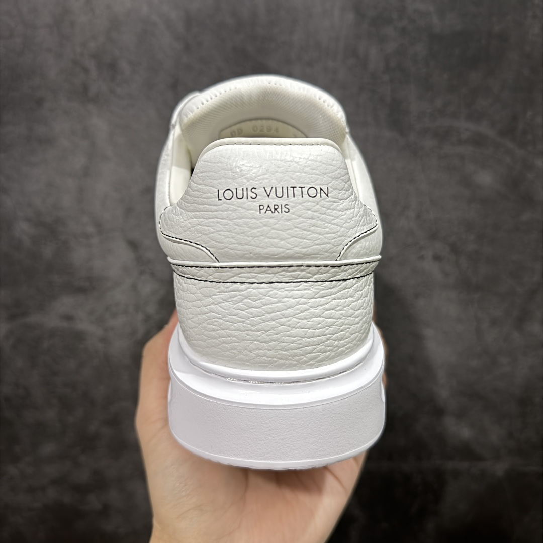 图片[4]-【海淘代购版】LOUIS VUITTON LV Beverly Hills 牛皮 圆头系带 低帮 时尚板鞋 男款 白色 海淘代购同渠道品质 高端零售 外贸充正专供 原版购入开发 ZP级全套包装 完美楦型 正确卡色 大底TPU 质感媲美原版 细节与原版一致 请注意区分市面通货材 尺码：38 39 40 41 42 43 44 45 46-选品中心