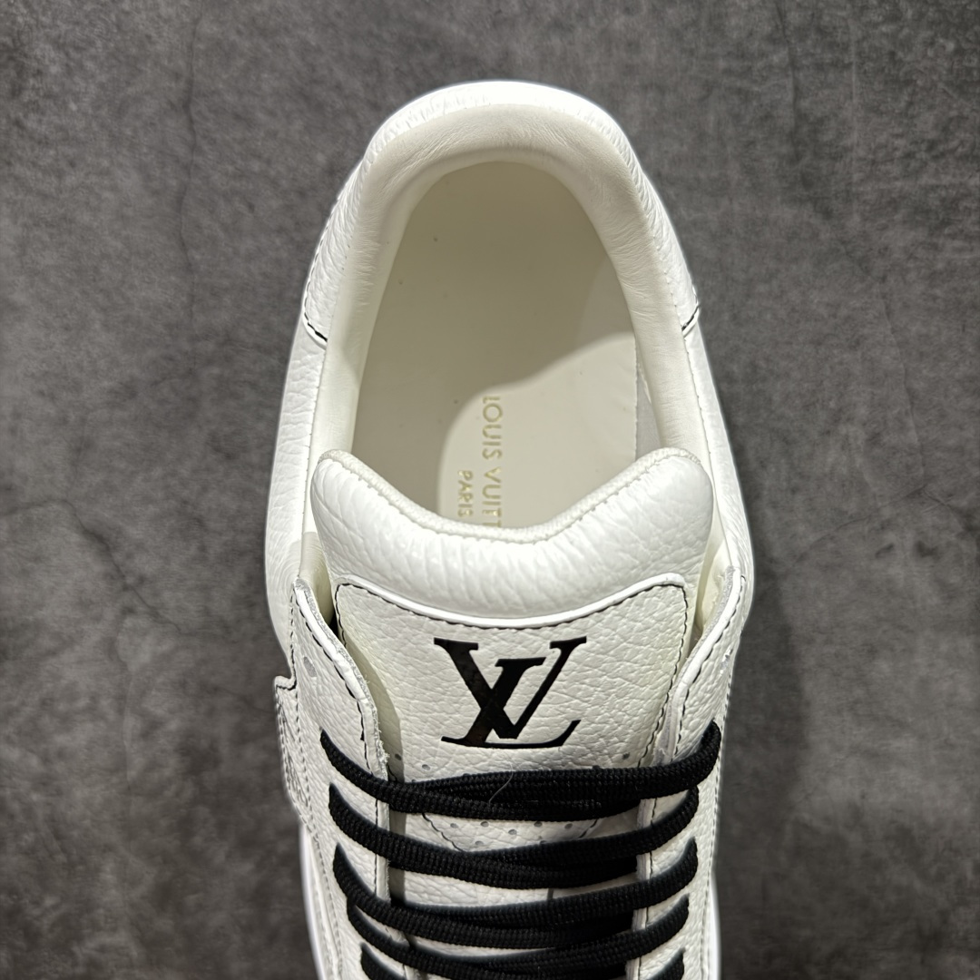 图片[8]-【海淘代购版】LOUIS VUITTON LV Beverly Hills 牛皮 圆头系带 低帮 时尚板鞋 男款 白色 海淘代购同渠道品质 高端零售 外贸充正专供 原版购入开发 ZP级全套包装 完美楦型 正确卡色 大底TPU 质感媲美原版 细节与原版一致 请注意区分市面通货材 尺码：38 39 40 41 42 43 44 45 46-选品中心