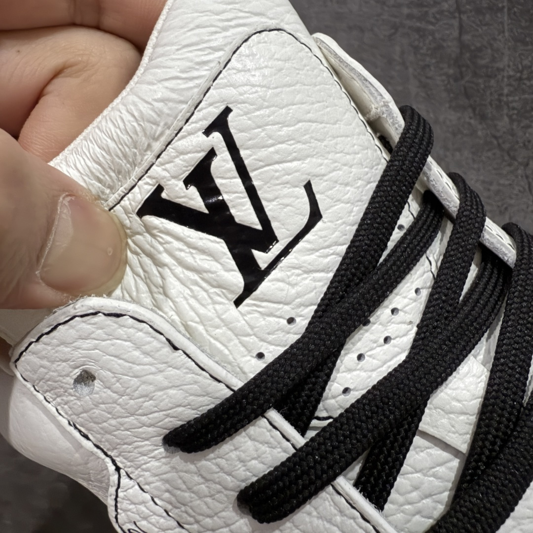 图片[6]-【海淘代购版】LOUIS VUITTON LV Beverly Hills 牛皮 圆头系带 低帮 时尚板鞋 男款 白色 海淘代购同渠道品质 高端零售 外贸充正专供 原版购入开发 ZP级全套包装 完美楦型 正确卡色 大底TPU 质感媲美原版 细节与原版一致 请注意区分市面通货材 尺码：38 39 40 41 42 43 44 45 46-选品中心