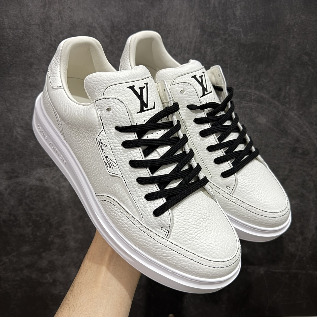 【海淘代购版】LOUIS VUITTON LV Beverly Hills 牛皮 圆头系带 低帮 时尚板鞋 男款 白色 海淘代购同渠道品质 高端零售 外贸充正专供 原版购入开发 ZP级全套包装 完美楦型 正确卡色 大底TPU 质感媲美原版 细节与原版一致 请注意区分市面通货材 尺码:38 39 40 41 42 43 44 45 46-选品中心