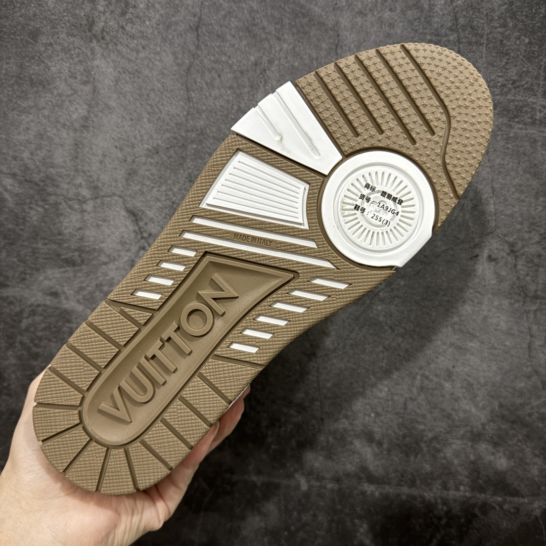 【纯原】 现货当天可取LV Trainer系列高奢运动鞋 白咖啡白粽牛仔新款芯片顶级 潮人必备单品同步Z